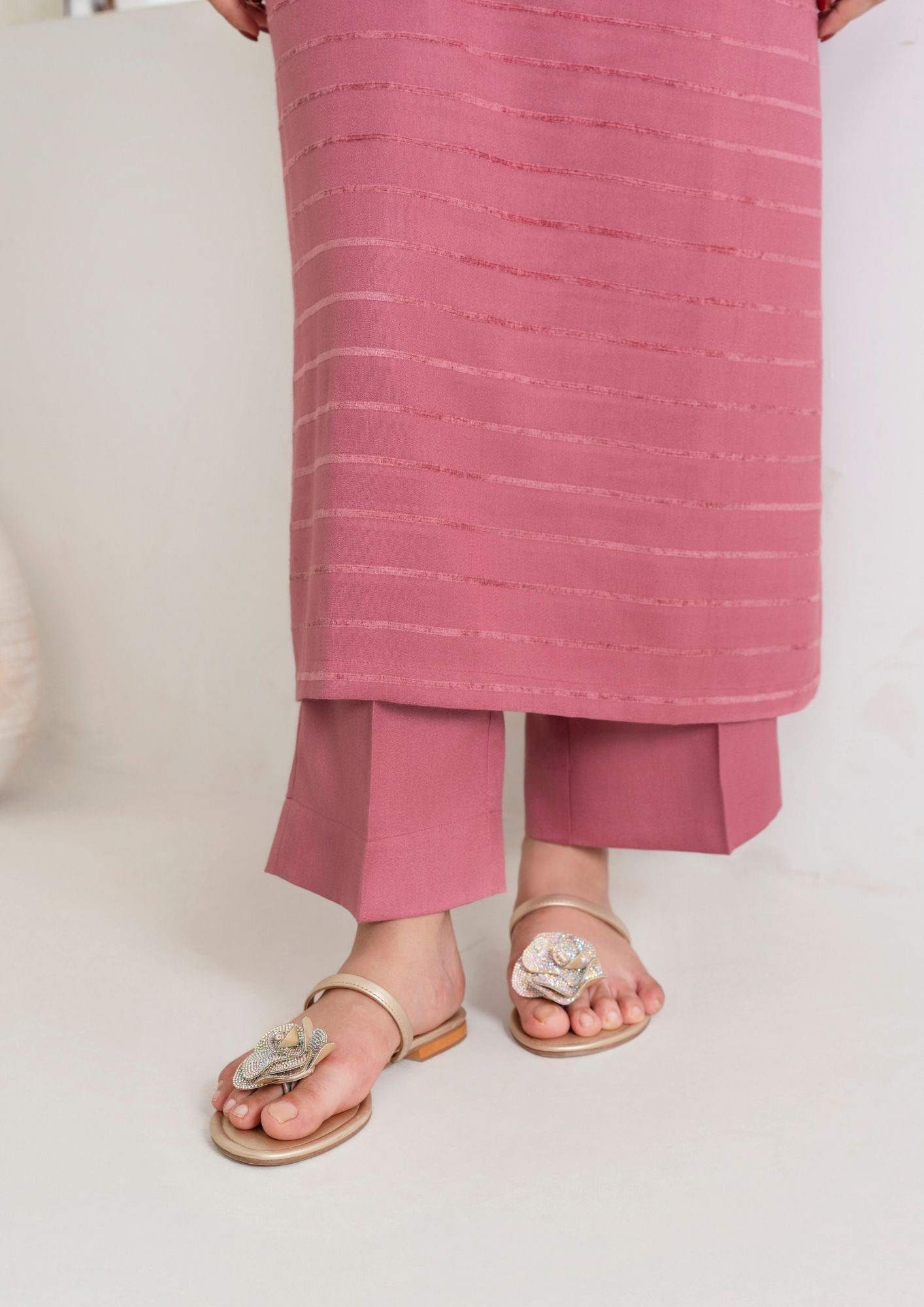 Yolo Pret Alpine Velvet Shirt with Velvet Border Shawl and Plain Trouser AML W25 0012 Women 3pcs