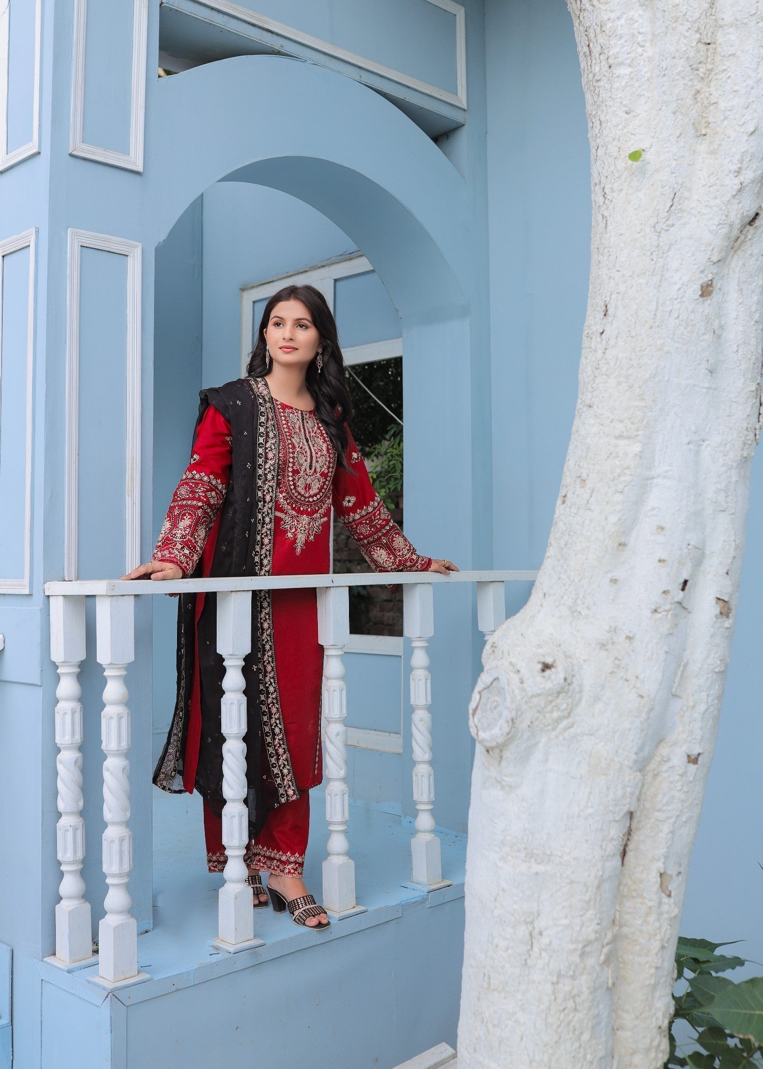 Shehroz Fashion MAHNOOR LAWN EMBROIDERY SUIT Women 3pcs