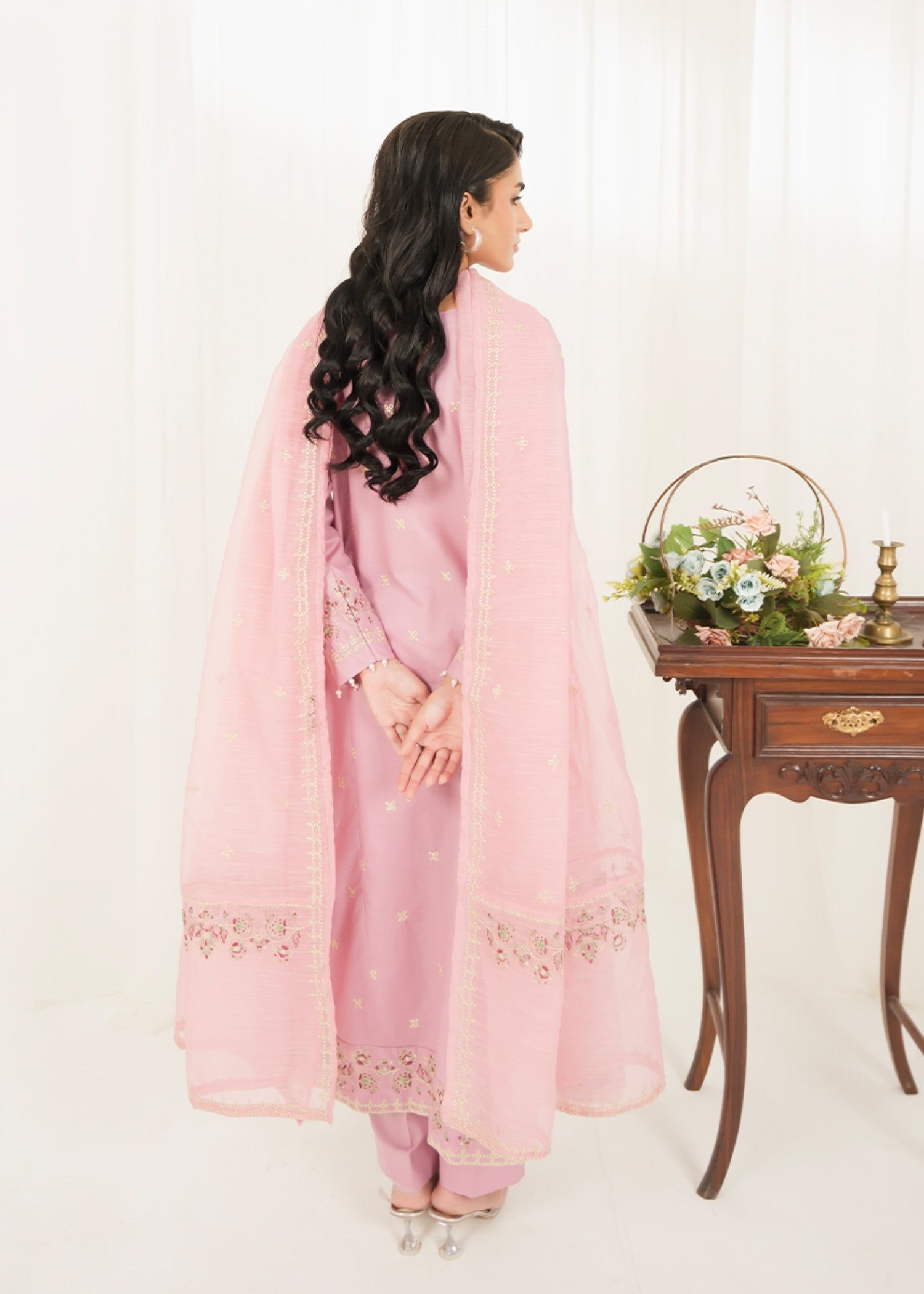 Kross Kulture Embroidered Lawn Suit 01649 Women 3pcs