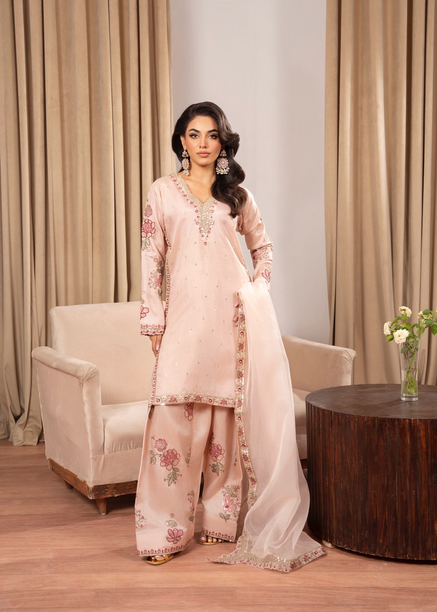 Maira Fashion pink embroidered kurta set Women 3pcs