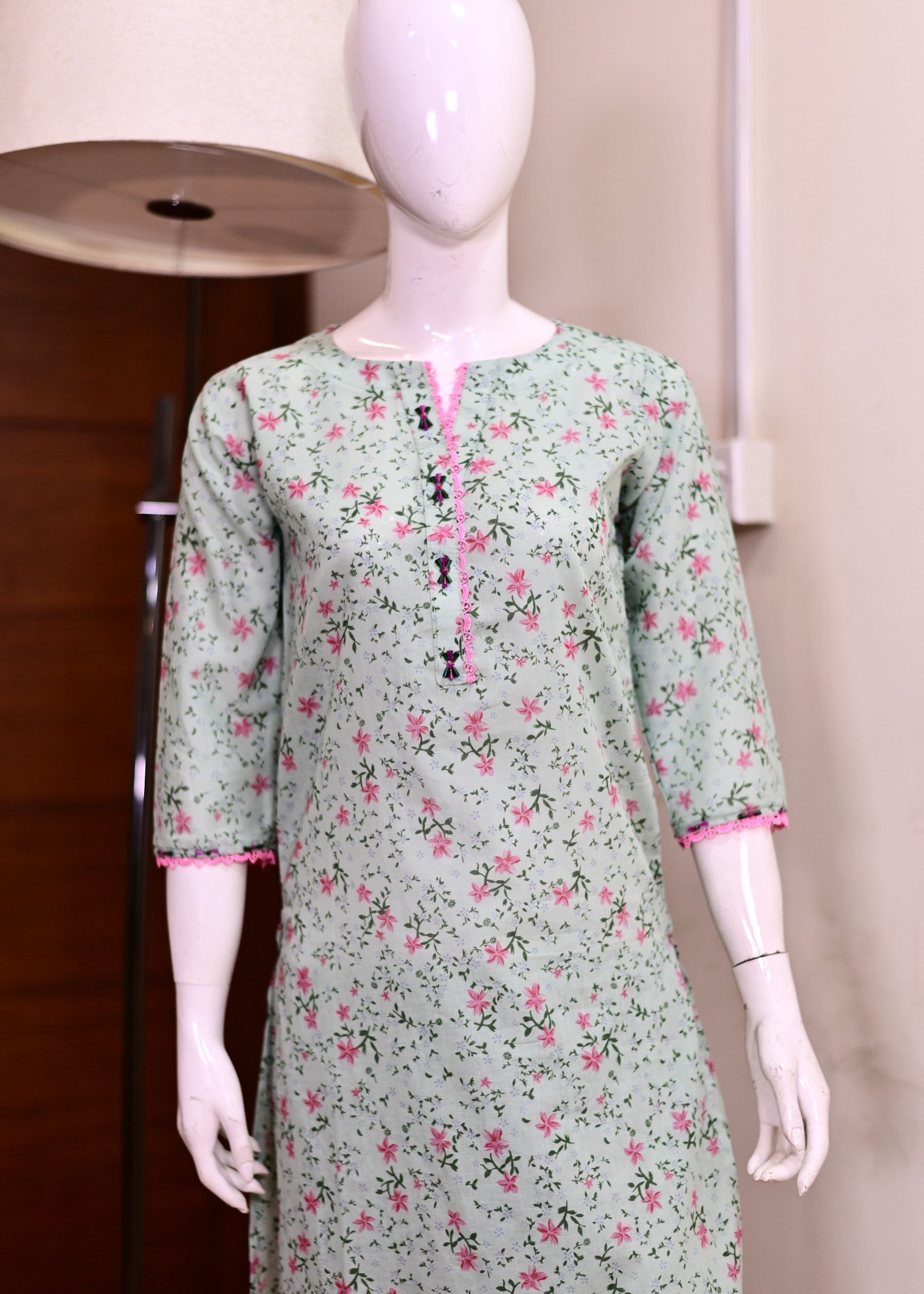 The Erra Grey Flowers Women 2pcs