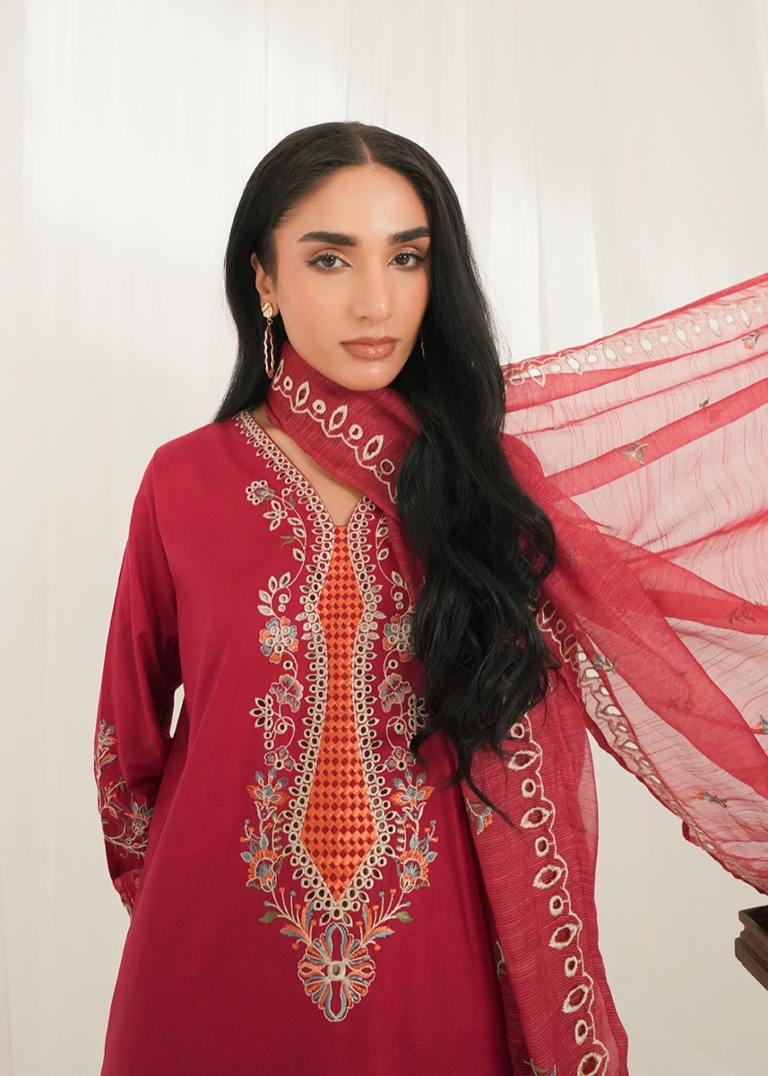 Kross Kulture Embroidered Lawn Suit With Farshi Shalwaar 01645 Women 3pcs