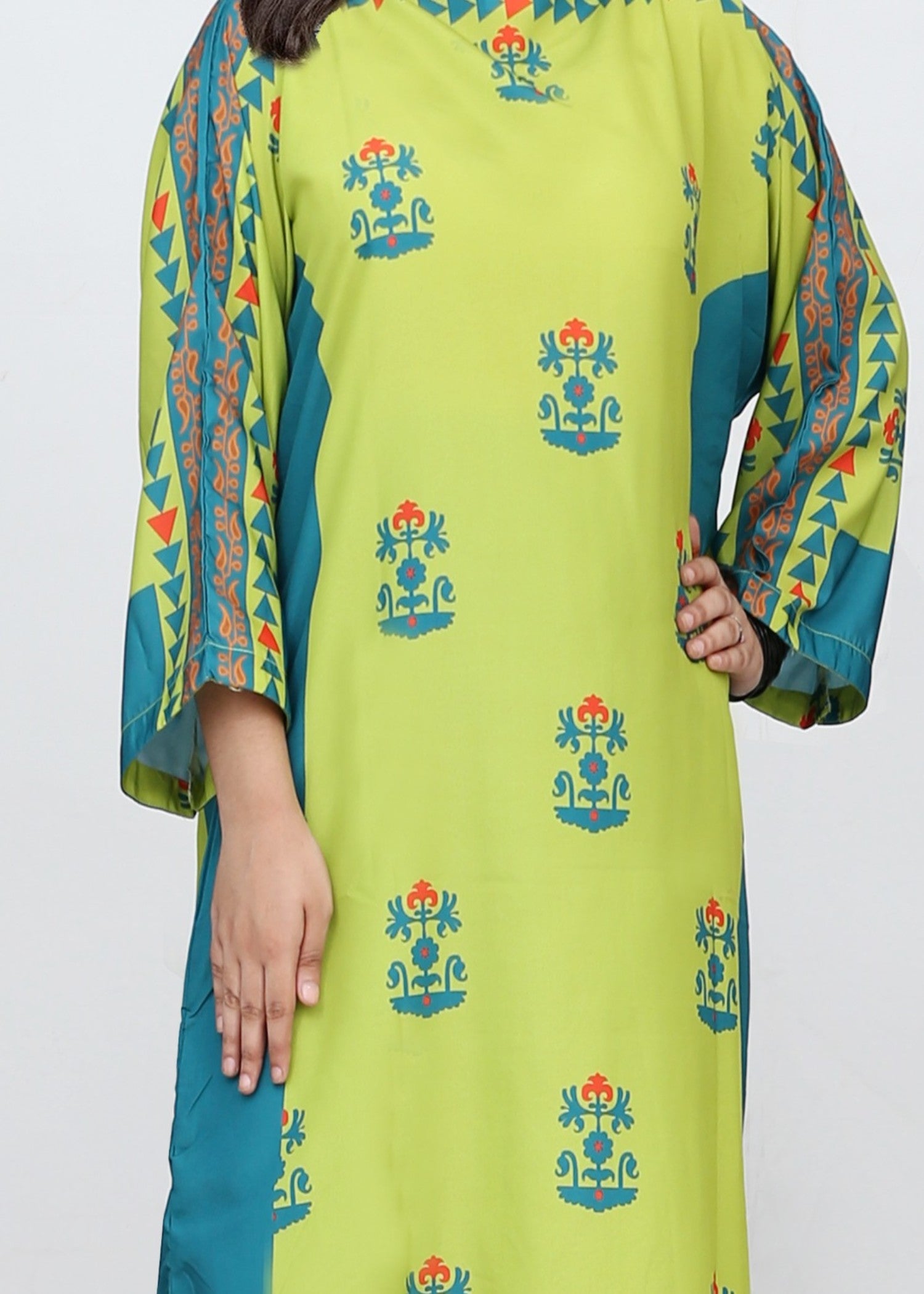 Reetriwaj Atakil green Women 2pcs