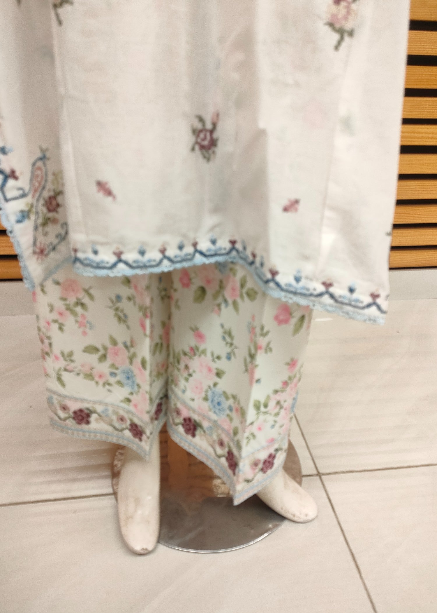 Coco By Zara Shahjahan Coco Serene 2B 25 Women 3pcs