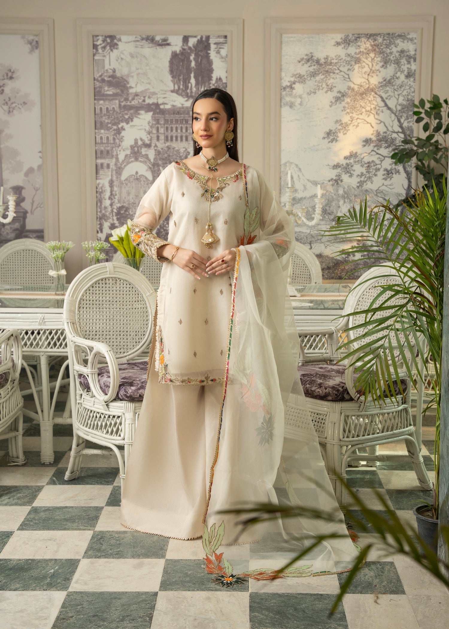 Maira Fashion Beige Embroidered Kurta set Women 4pcs