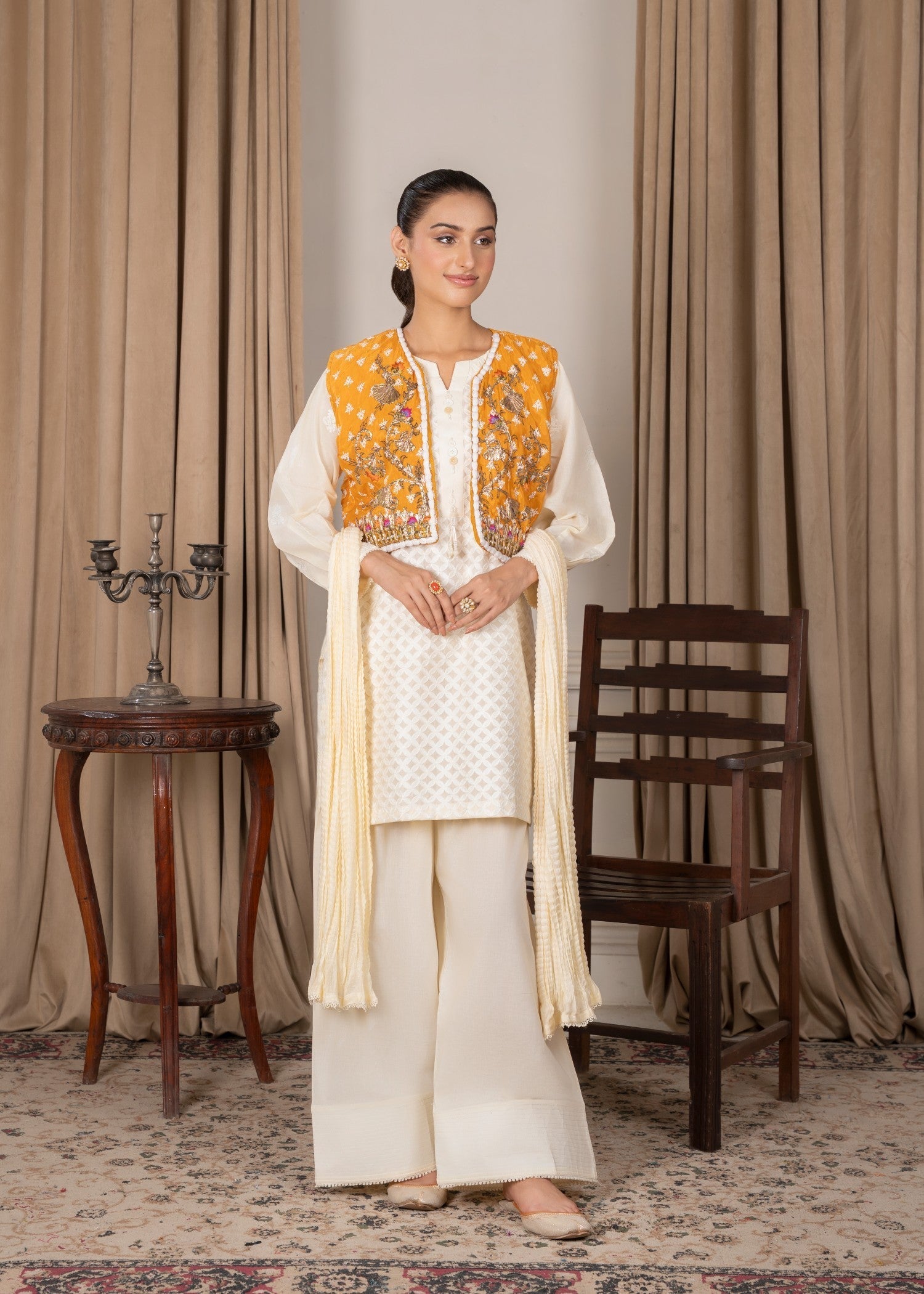 Avira Pret Andaleeb Women 4pcs