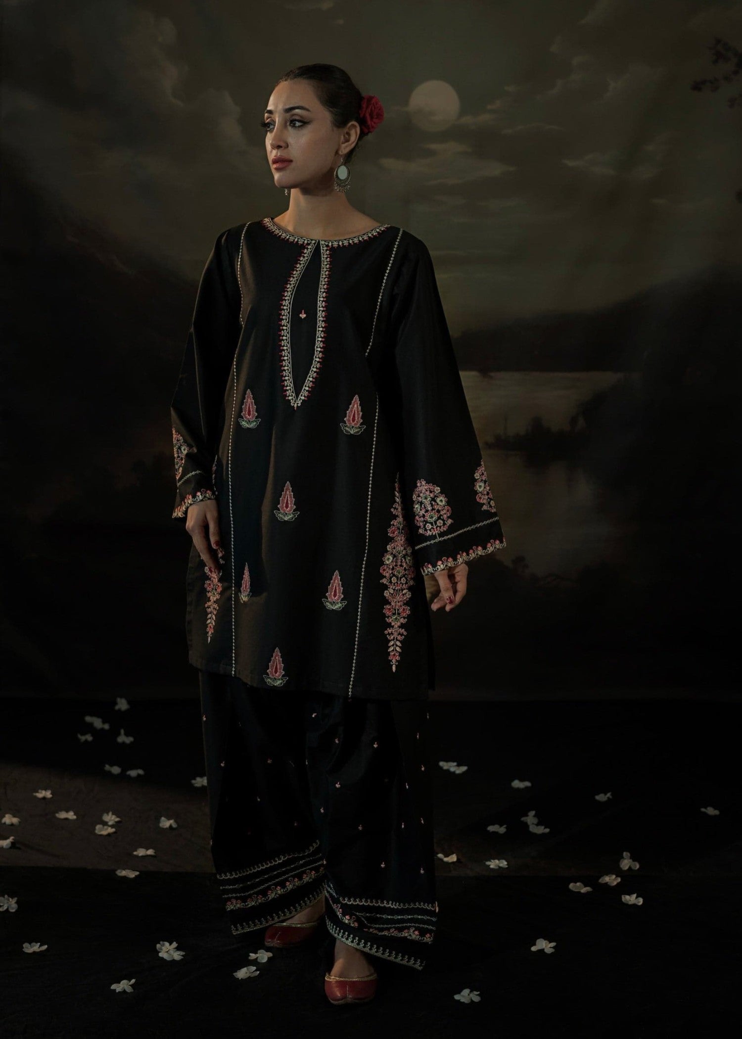 Gulposh Black Irus Women 2pcs