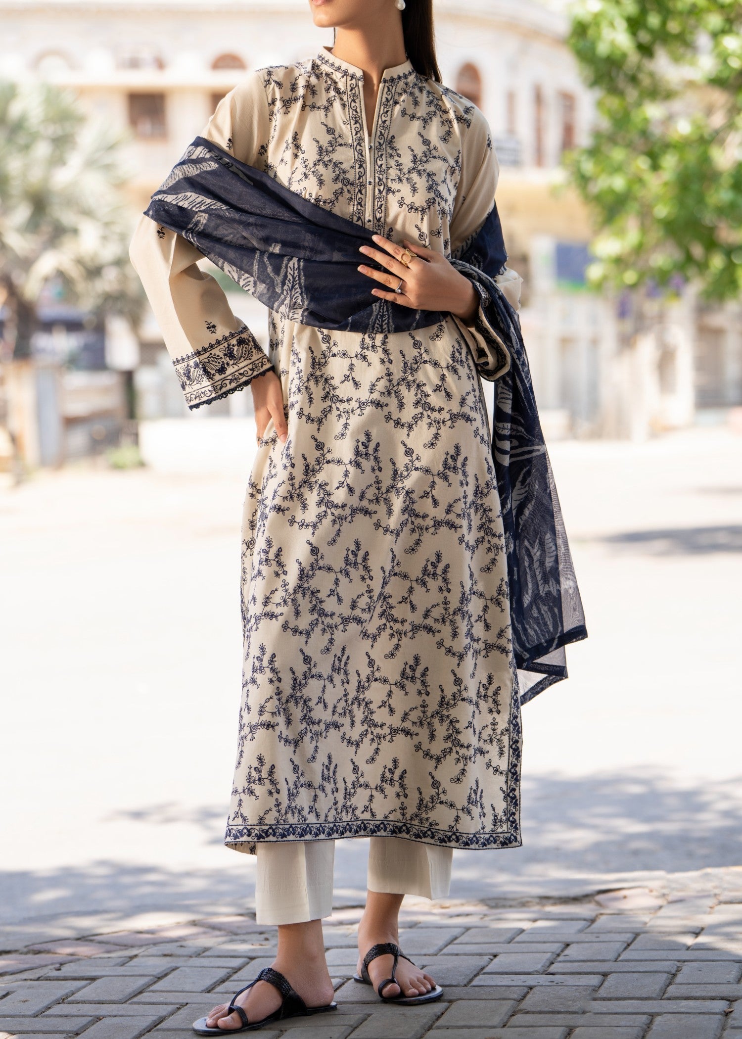 Casual Lite Cotton Emb Suit Beige 2 Women 3pcs