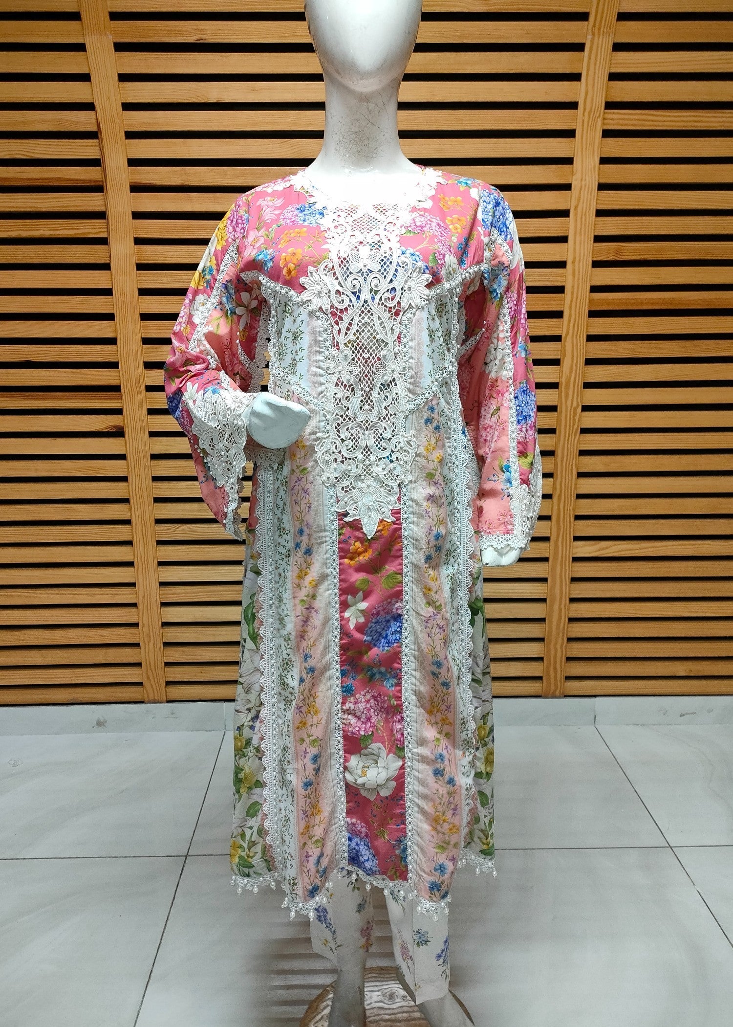 Maria B M.Prints 9B V1 25(S) Women 3pcs