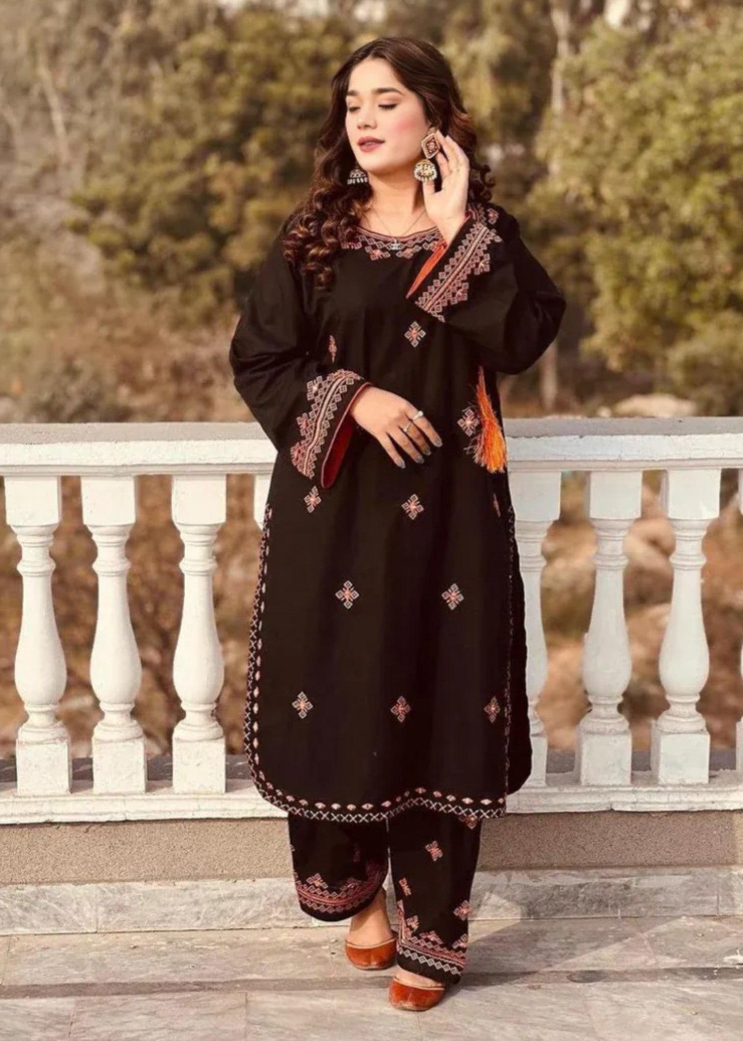 Preetpret BALOCHI BLACK Women 2pcs