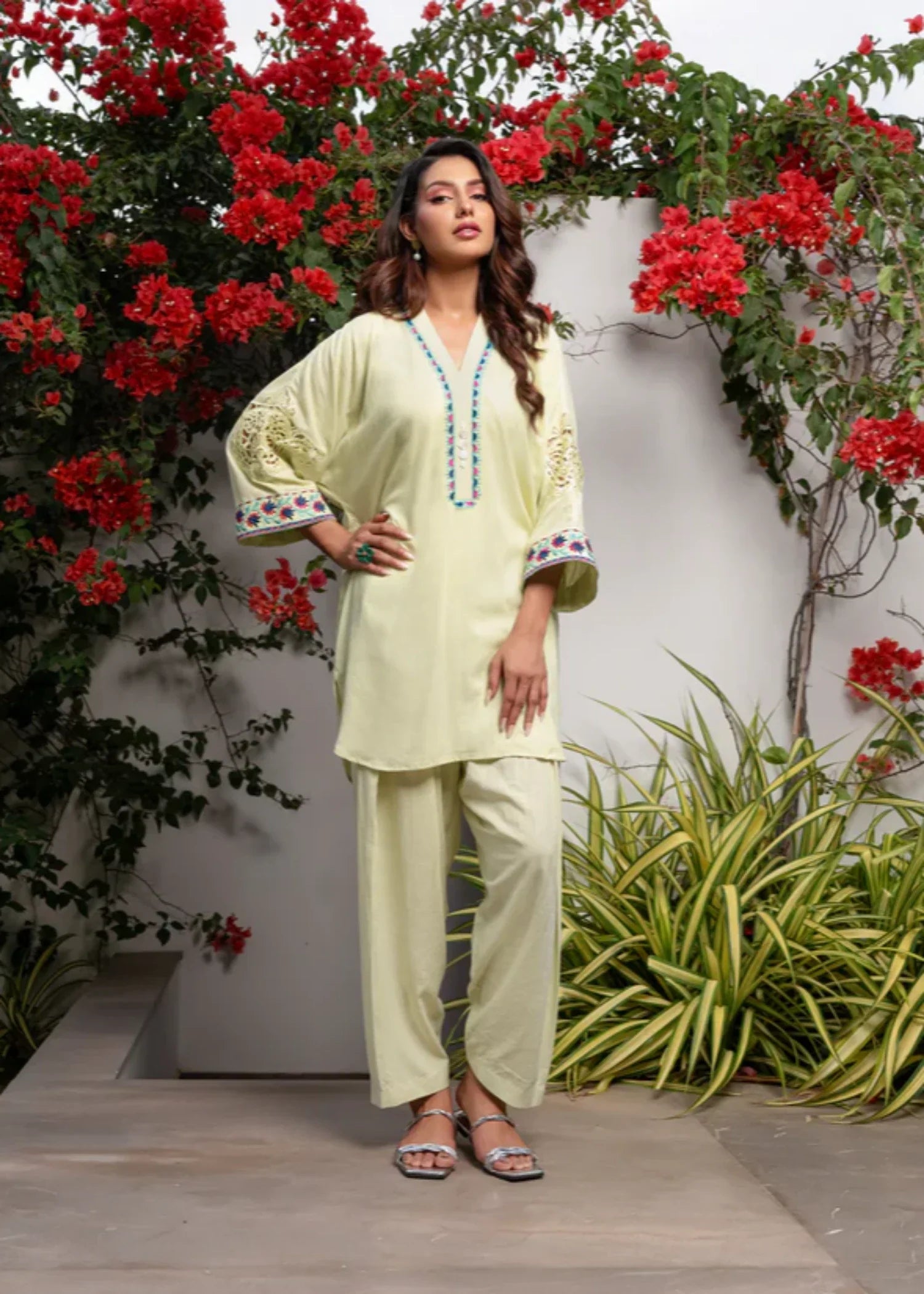 Gulabi Gota KIARA Women 2pcs