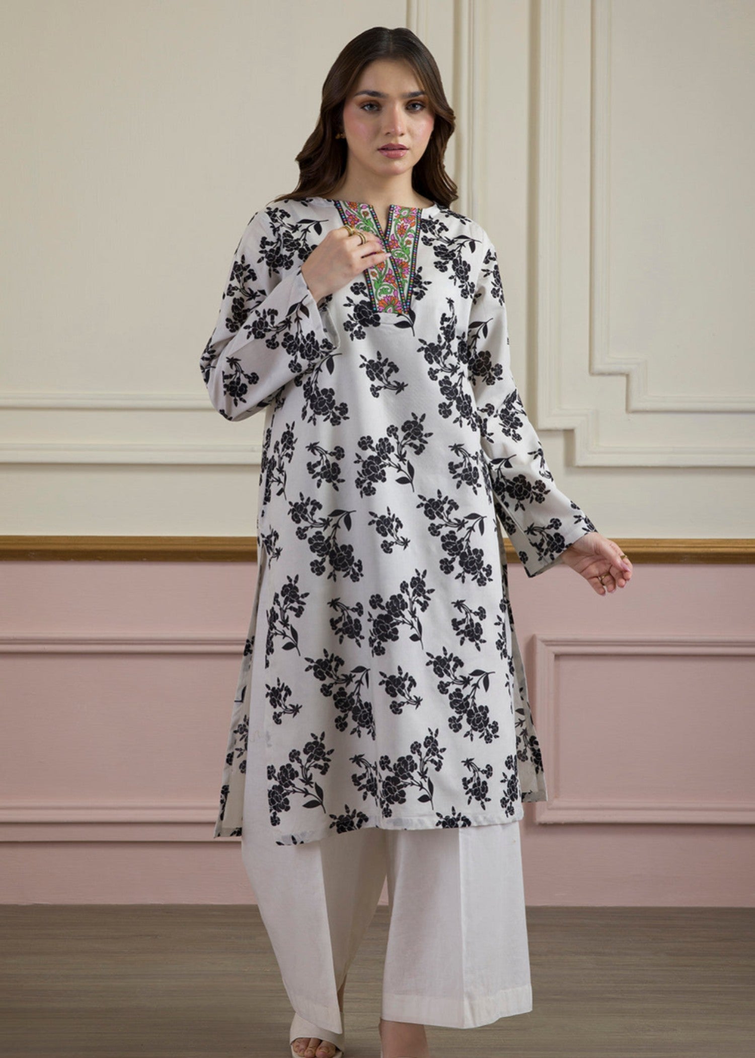 Zellbury WPC2512606 White Women 1pcs