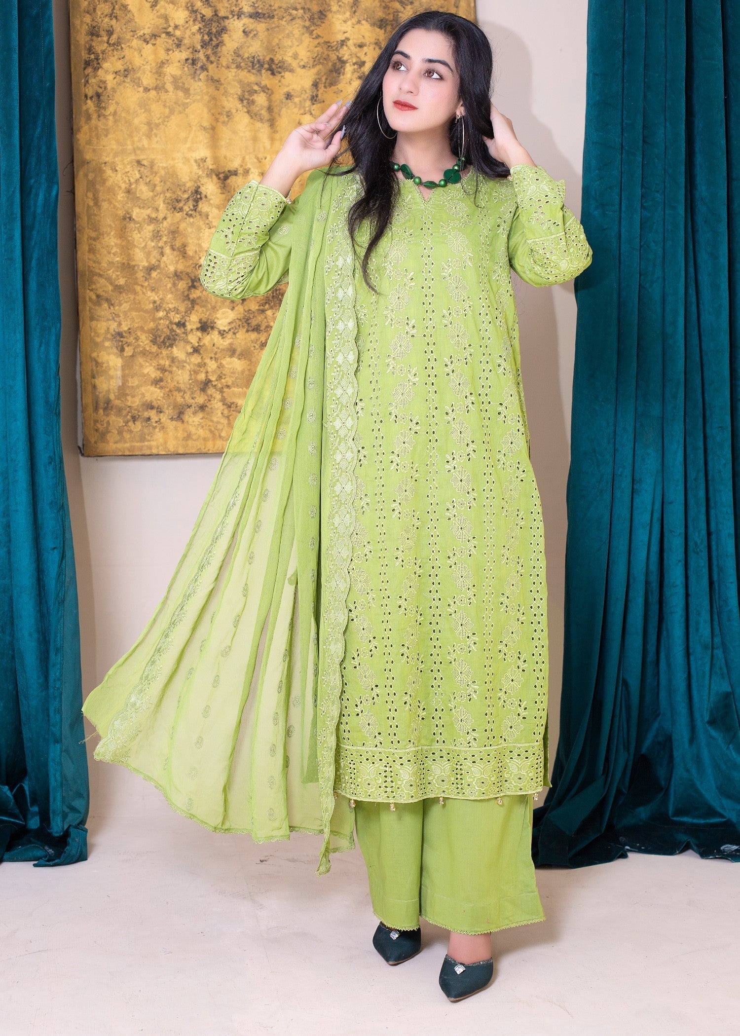 Sundar Stitch TRENDY TWIST | SS 1001 Women 3pcs