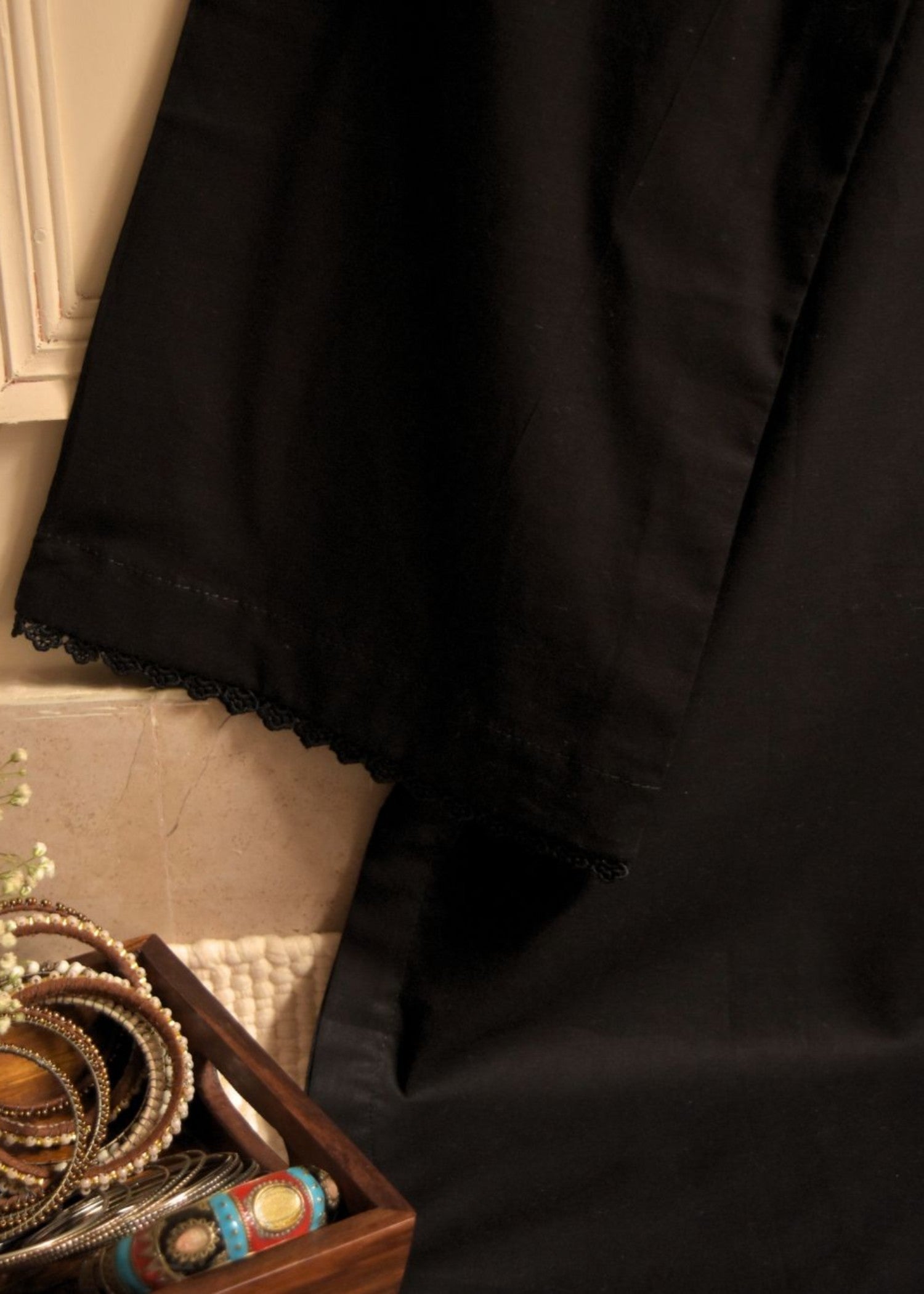 Baposh Black Kurta Set Women 2pcs