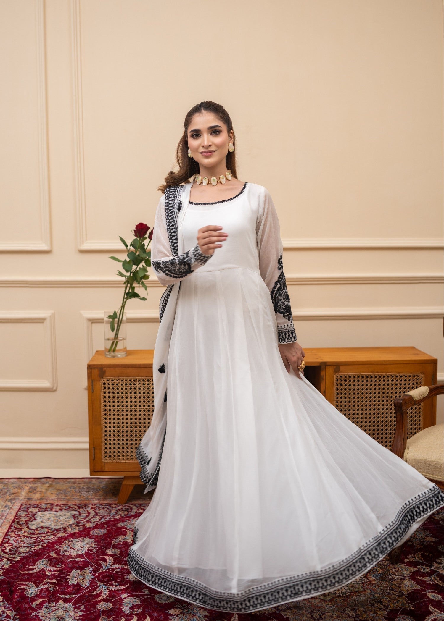 Alyssa WHITE EMBROIDED MAXI ALL951 Women 3pcs