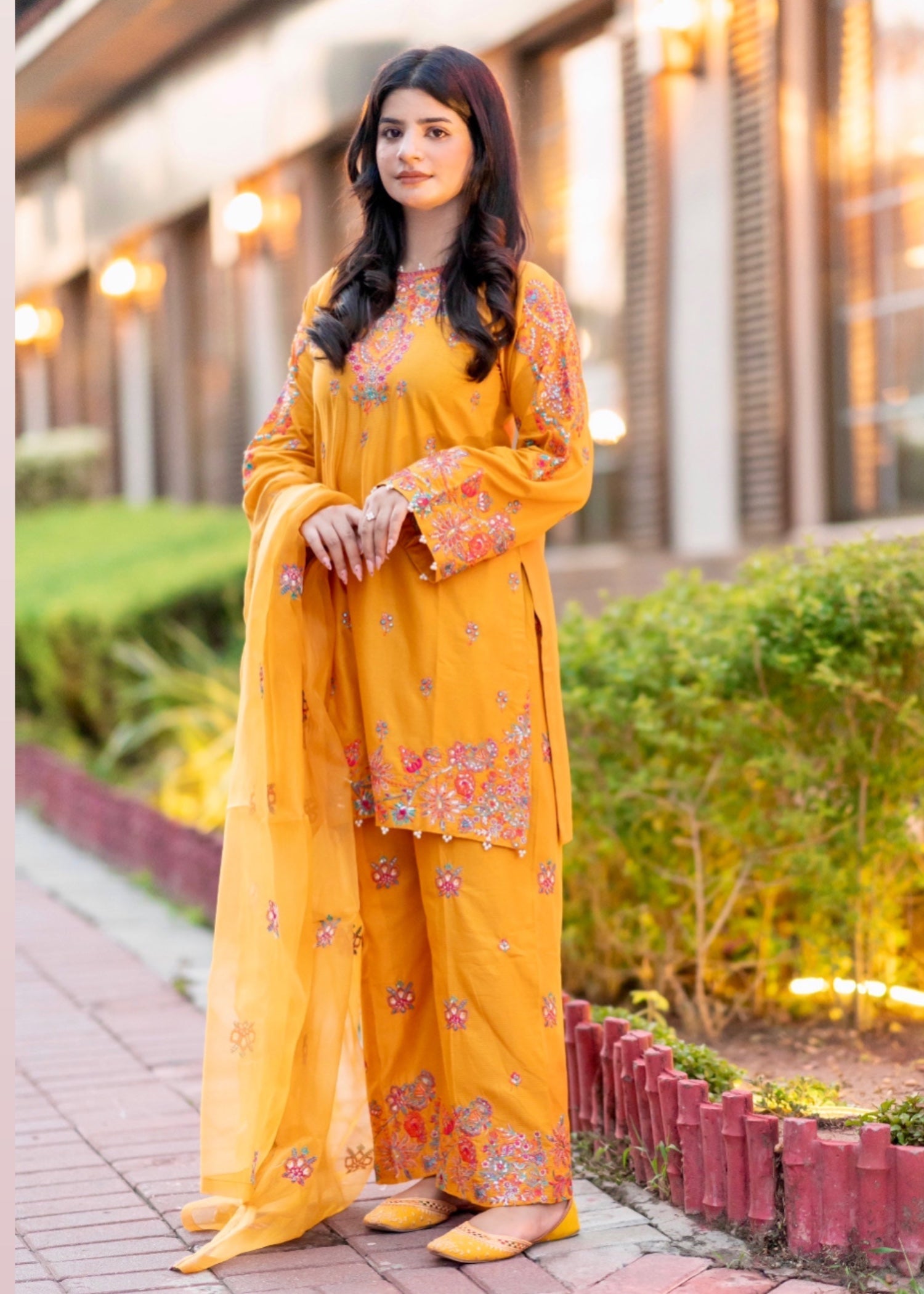 Ayesha B (huda) Women 3pcs