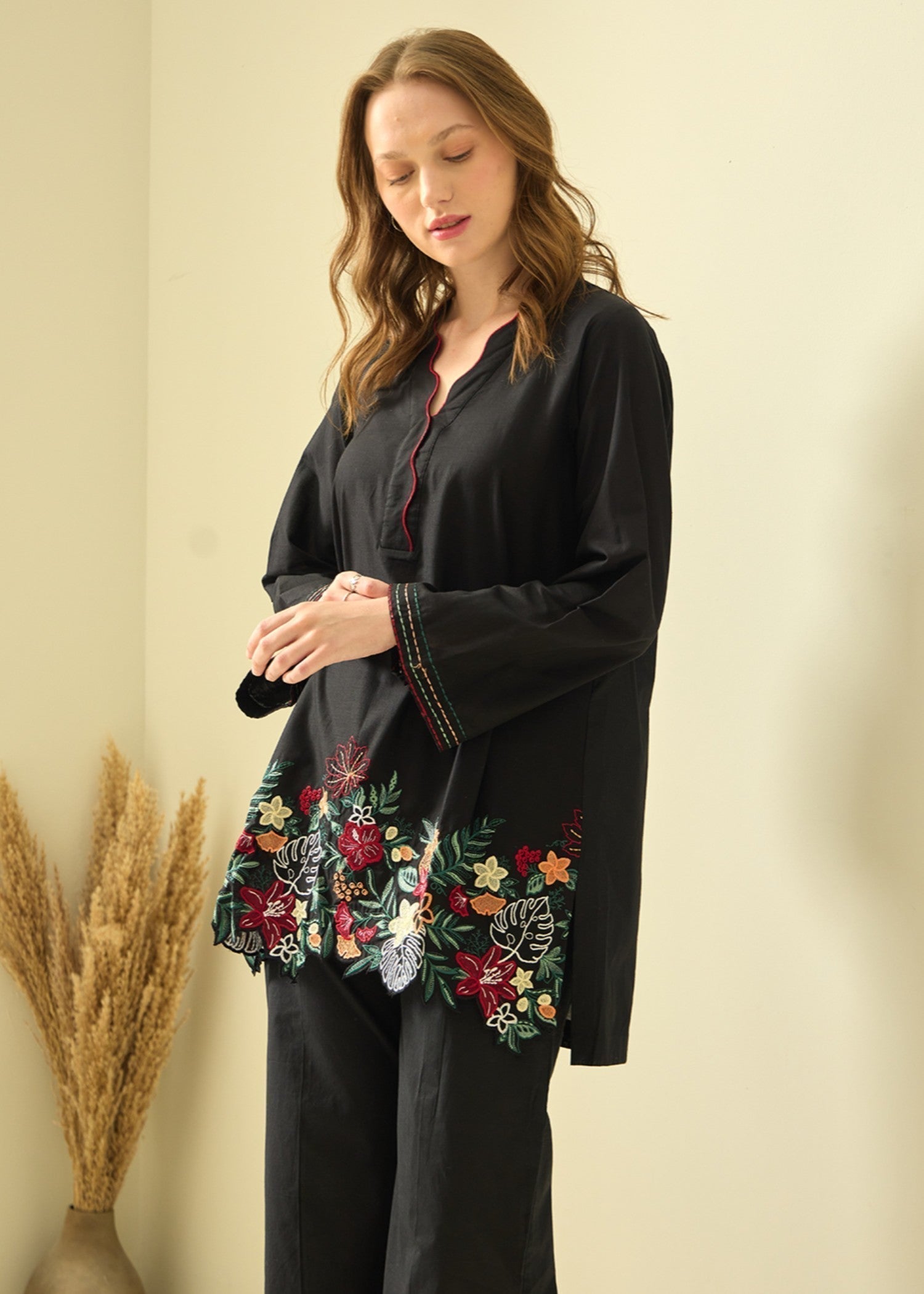 Kiara Calix – Embroidered Co ords Set Women 2pcs