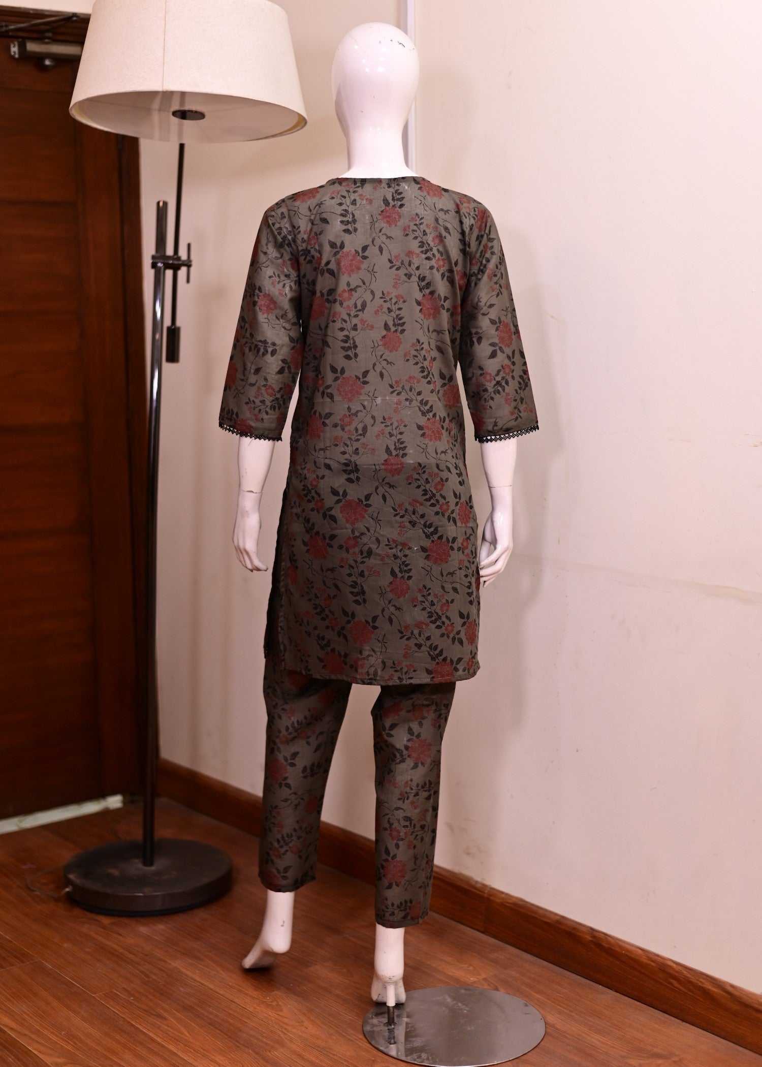 The Erra Dry Flowers Women 2pcs