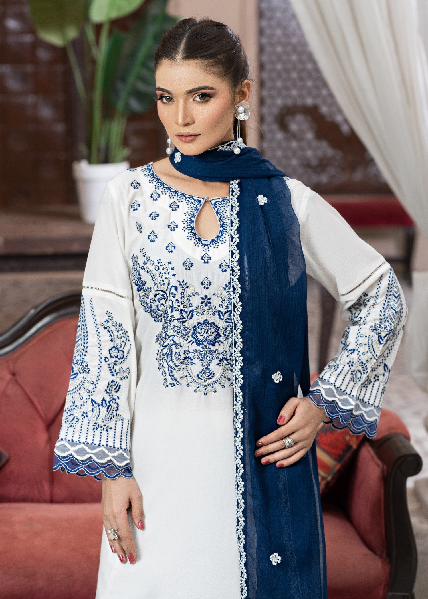 Madame Embroidered Egg White Cotton Suit 2759 Women 3pcs