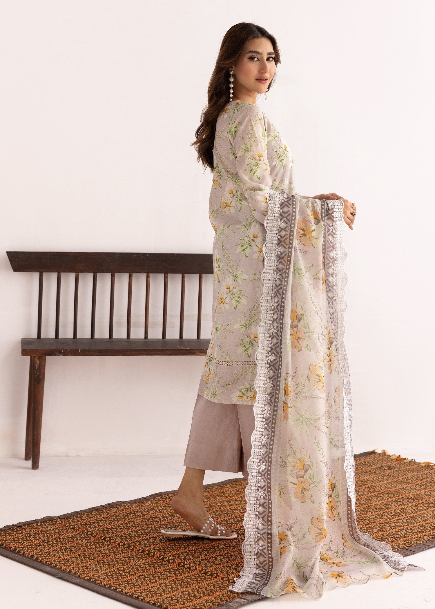 Aik Pret Saba 25 Women 3pcs