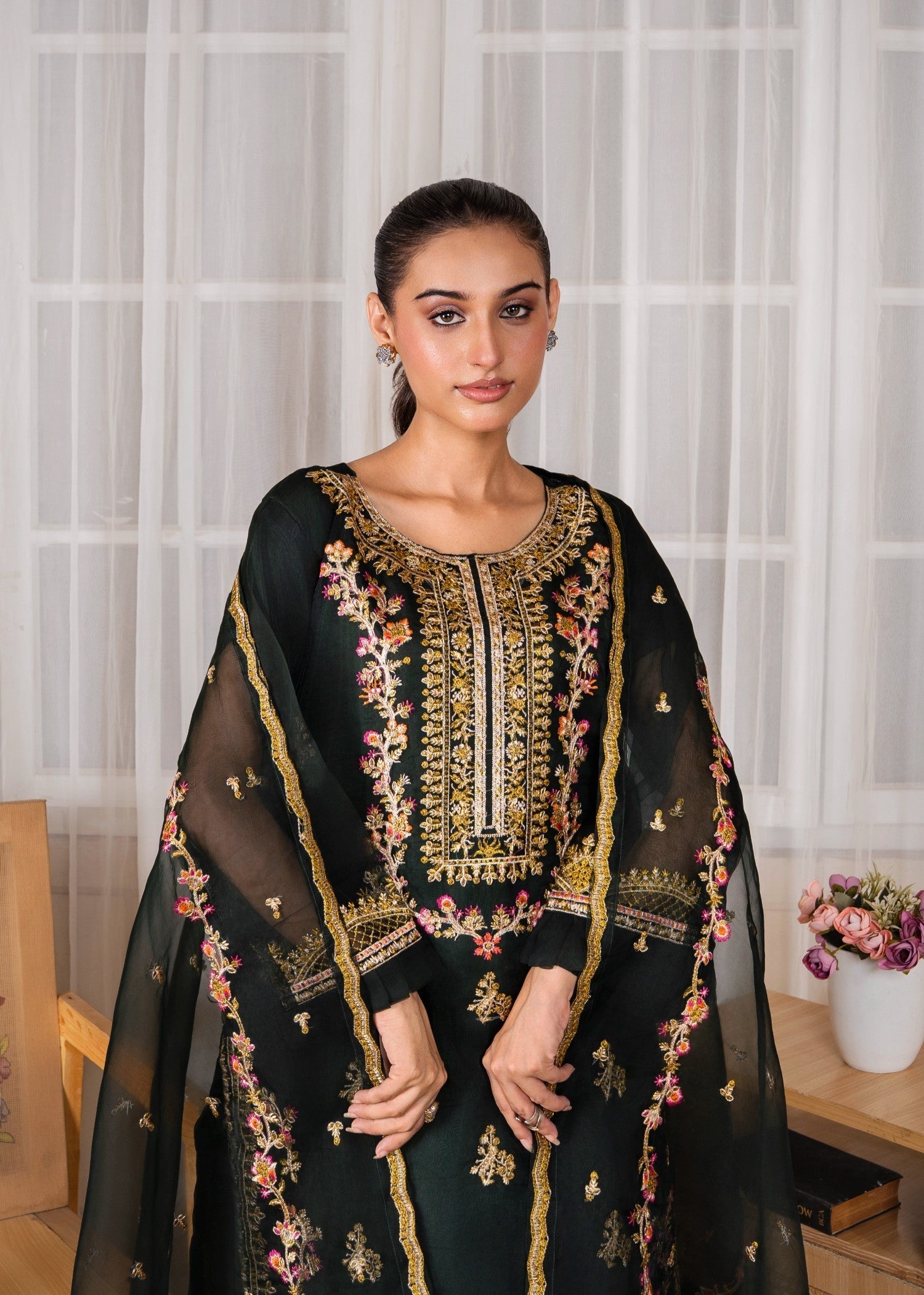 Gulposh Mehrou (Embroided ) Mongia Women 3pcs