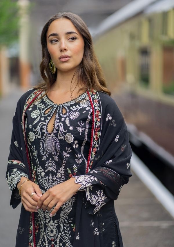 Meeraki Kohl Black Women 3pcs