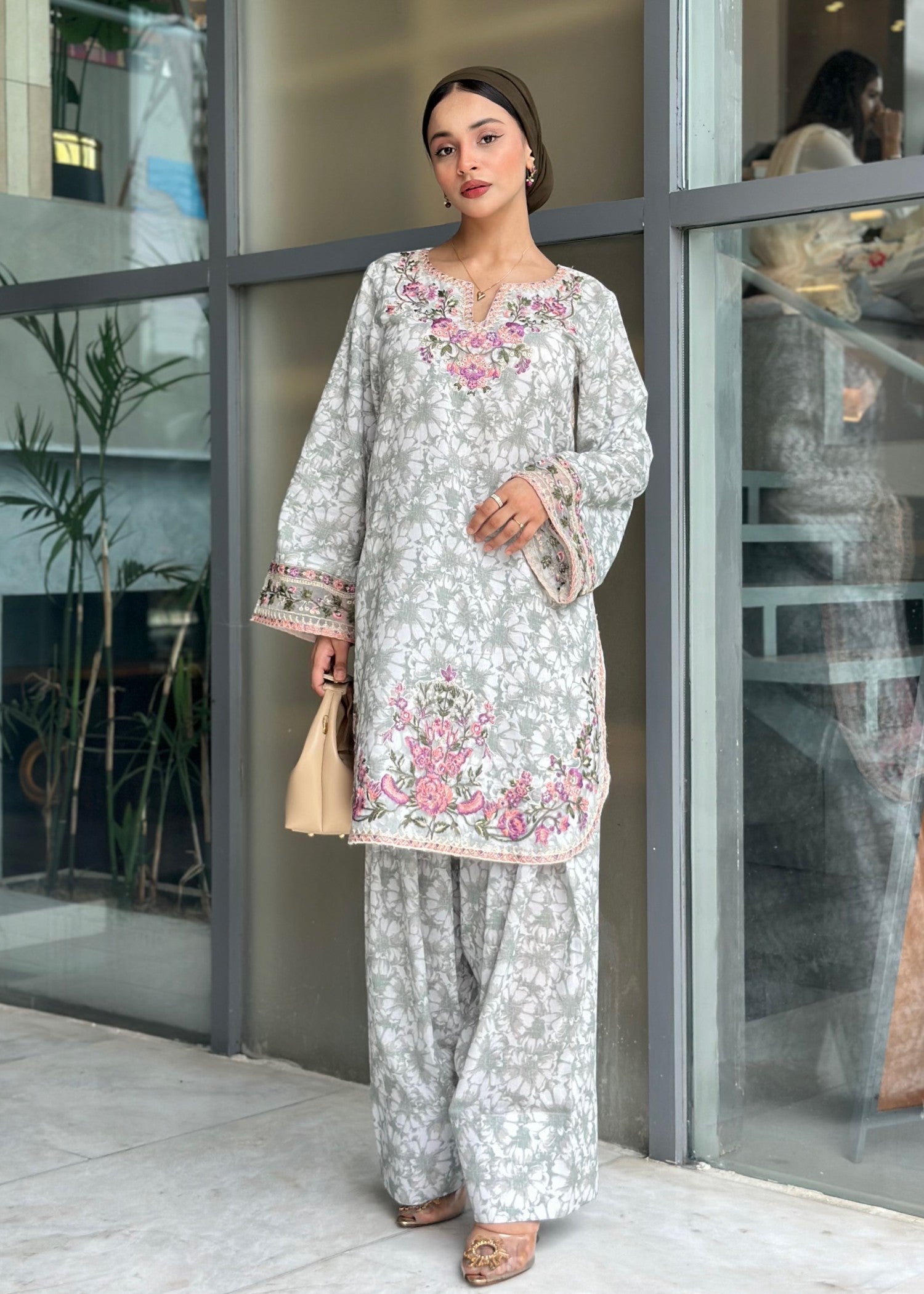 Mohagni LP 15 LAWN STITCHED Women 2pcs