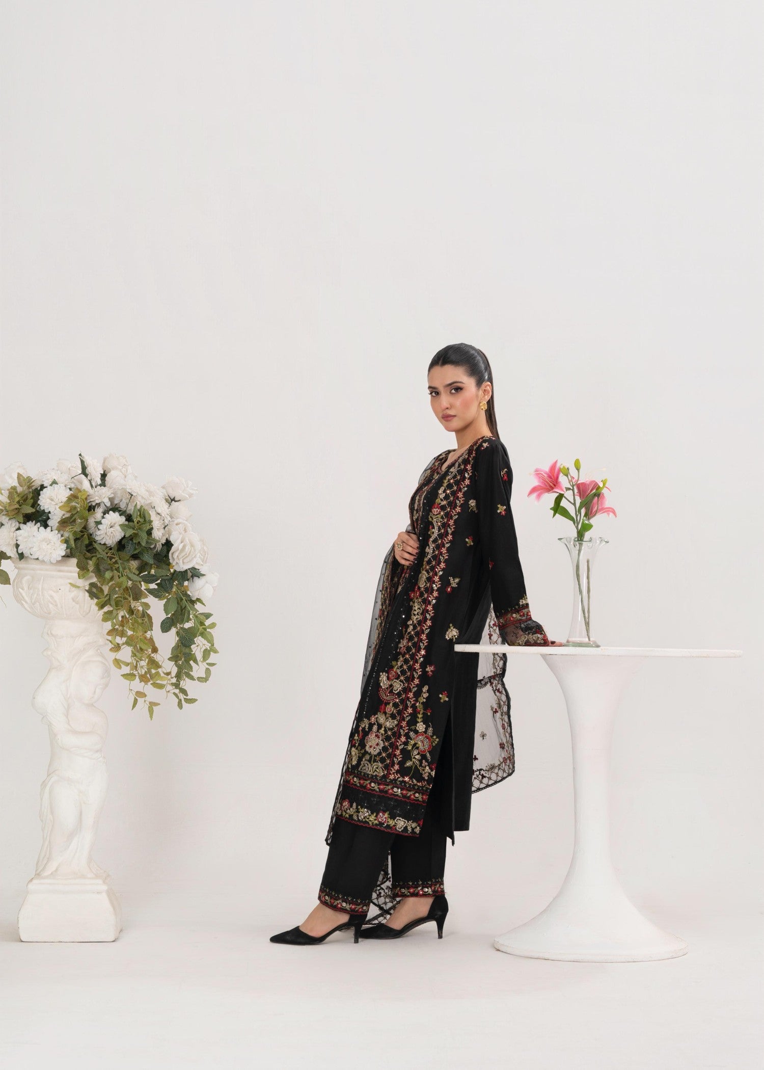 Stylish Collection AROOSH EMBROIDERED Women 3pcs