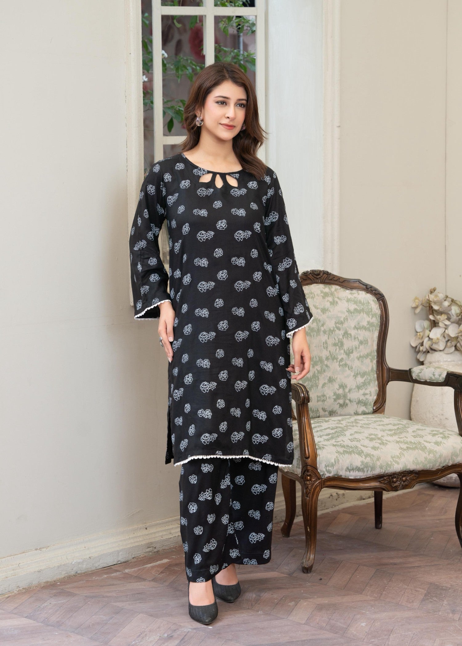 B.K Clothings Shadow Bloom Women 2pcs