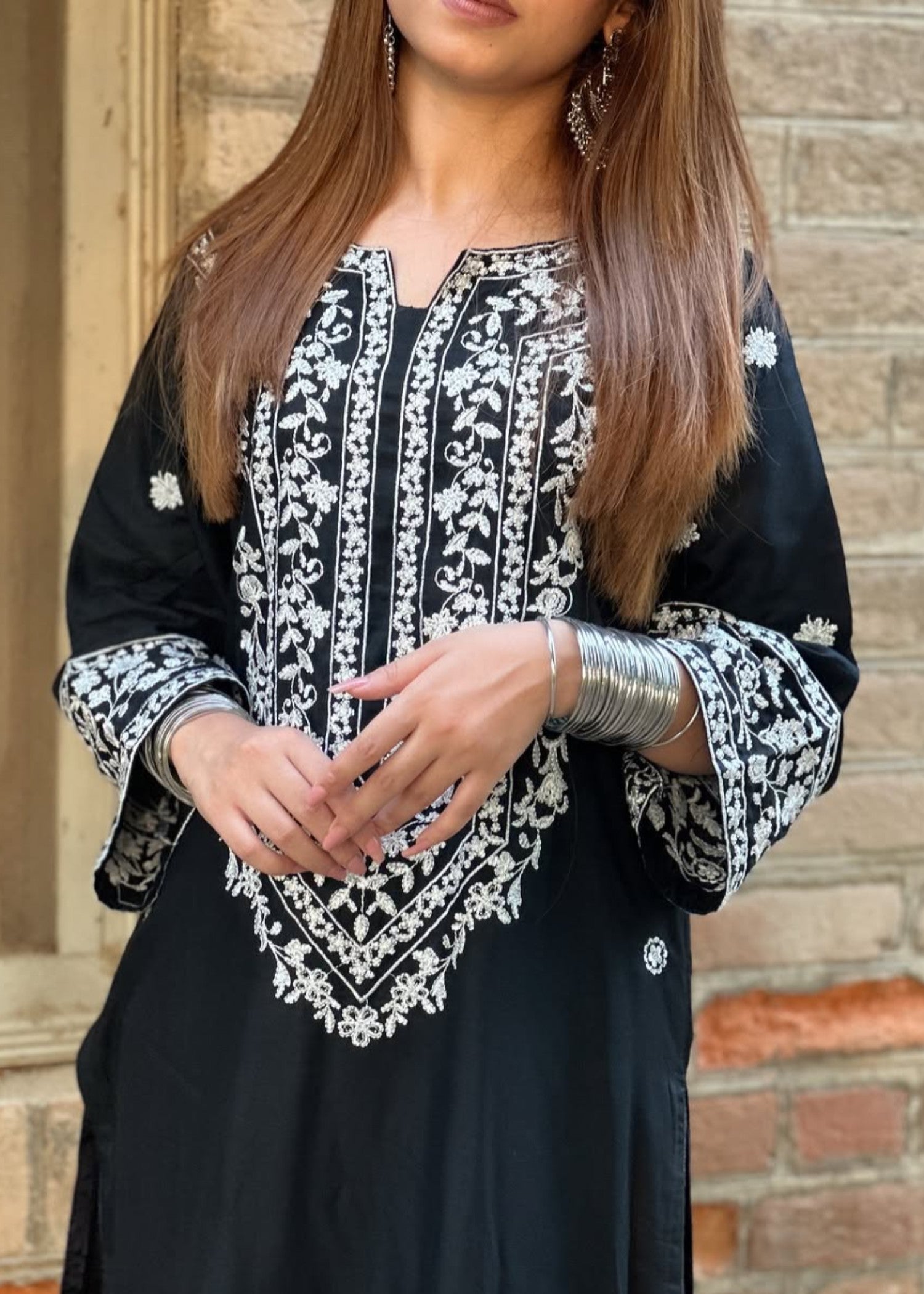 Kala Jora Zarnish Women 2pcs