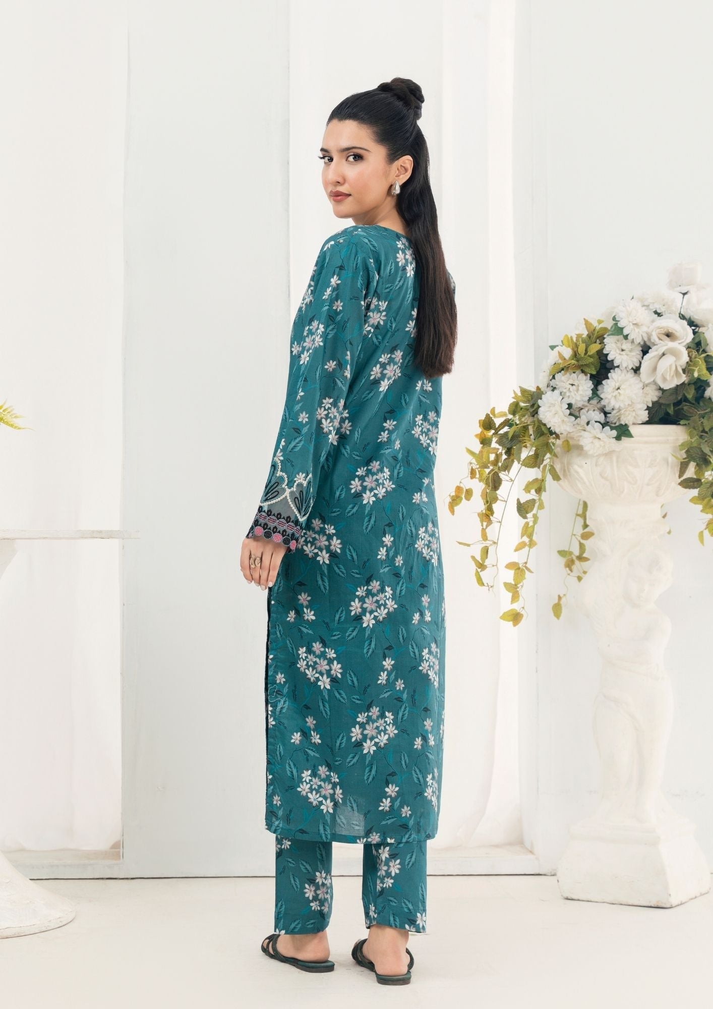 Alfatah Pret Printed Lawn with Embroidery GULZAAR S25 0006 Women 2pcs