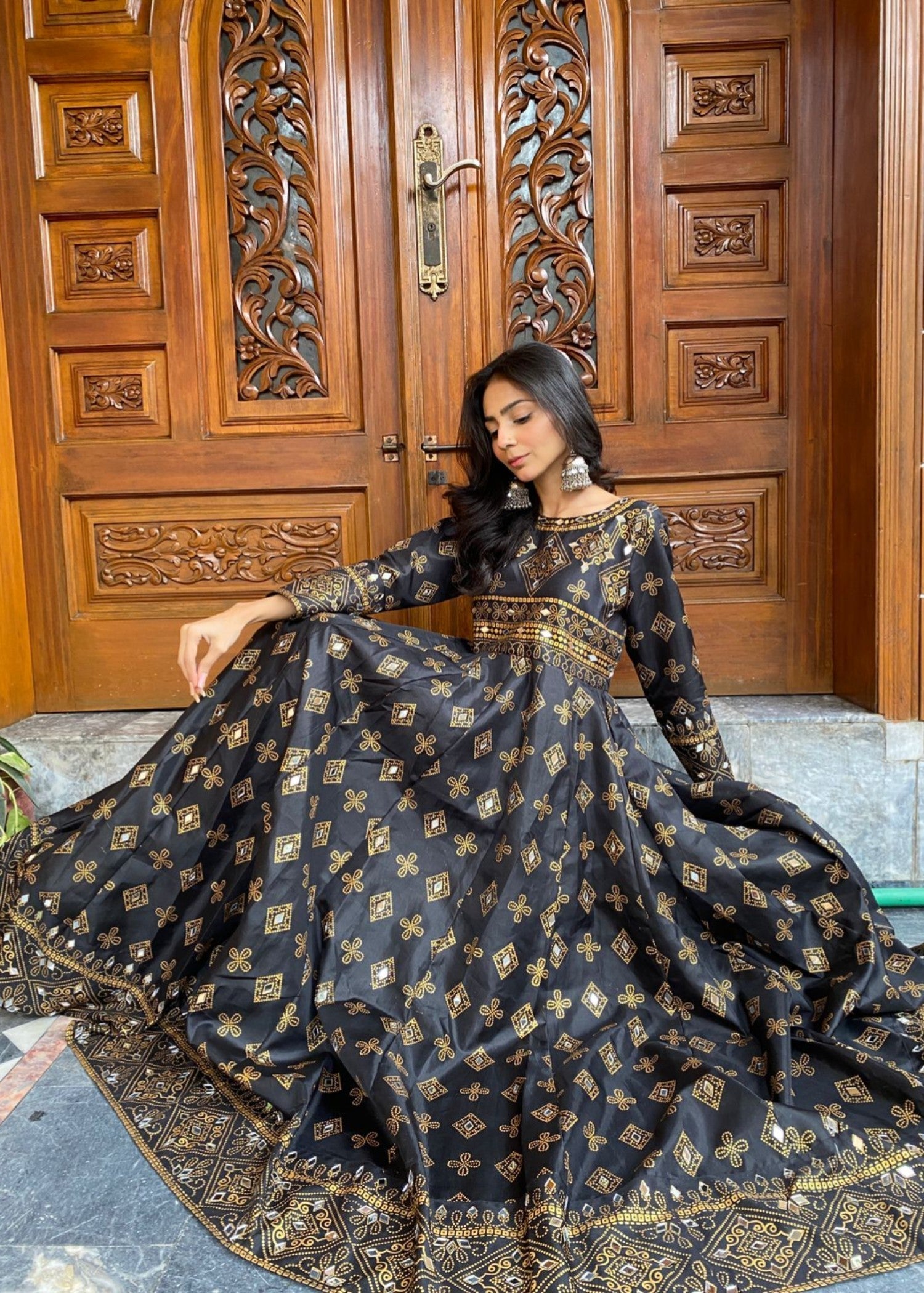 1 Virsapret R2 black Women 2pcs