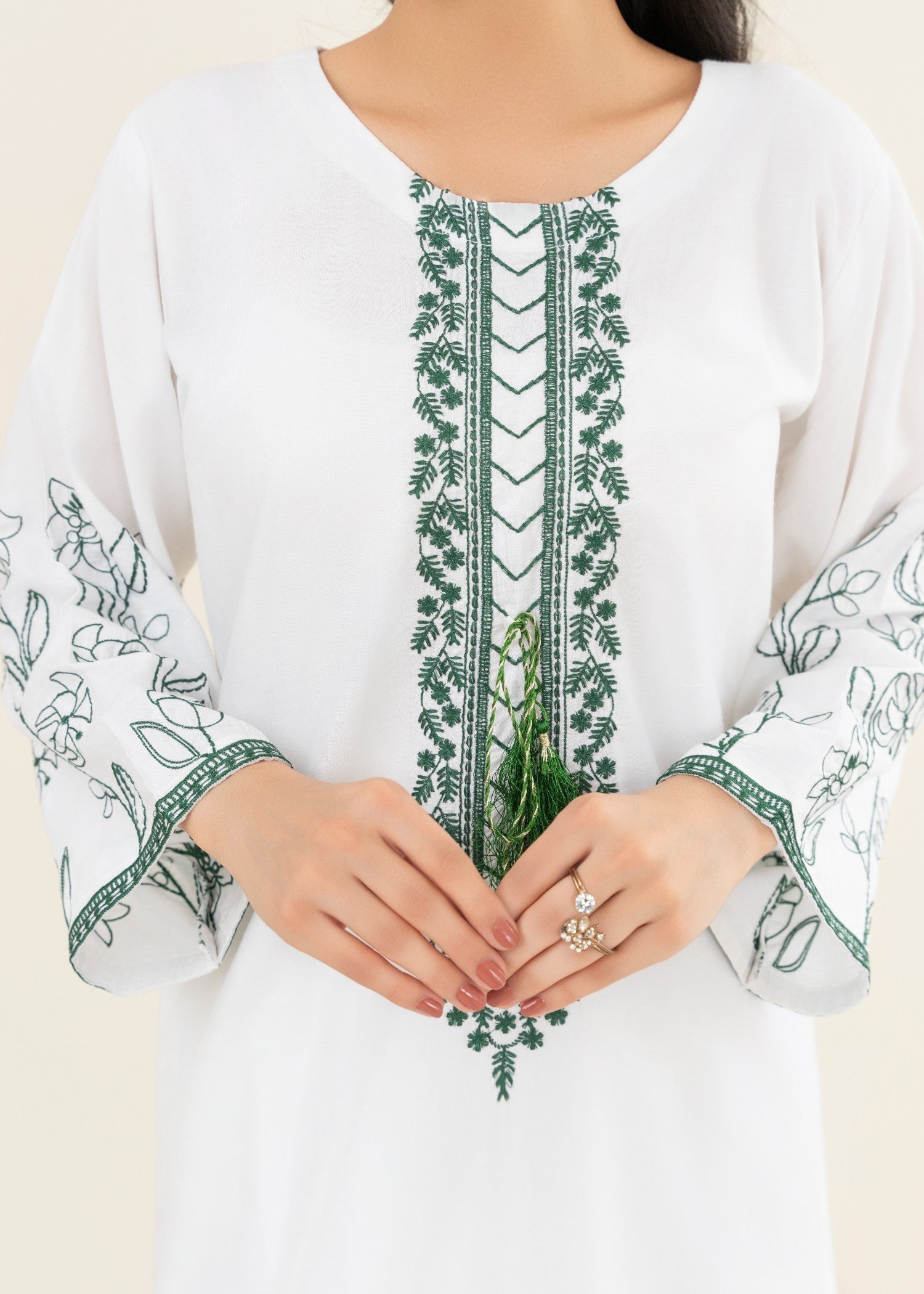 Stylish Collection EMBELLISH WHITE Women 2pcs