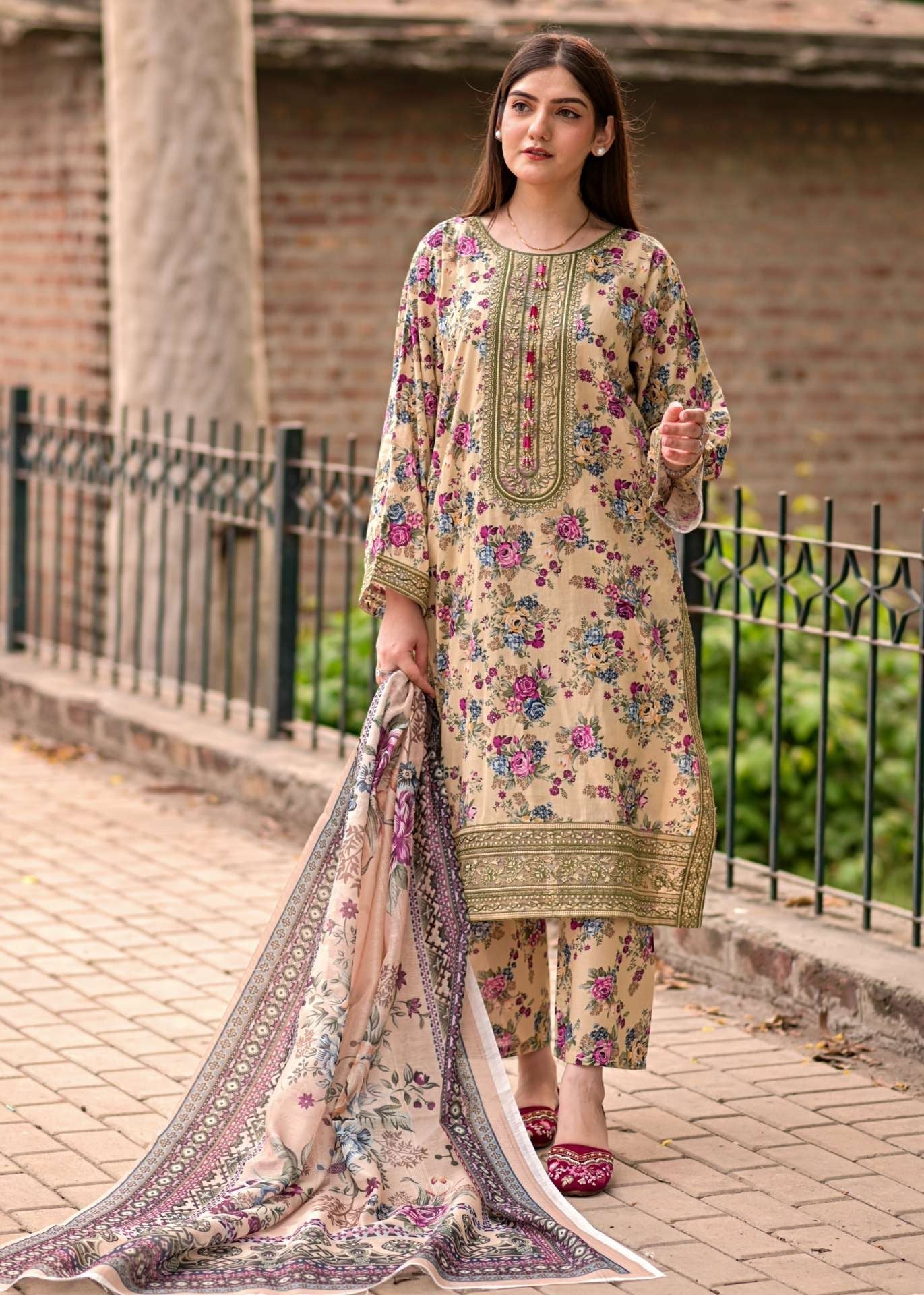 Chaudhary Arts Najaf Embroidered Women 3pcs