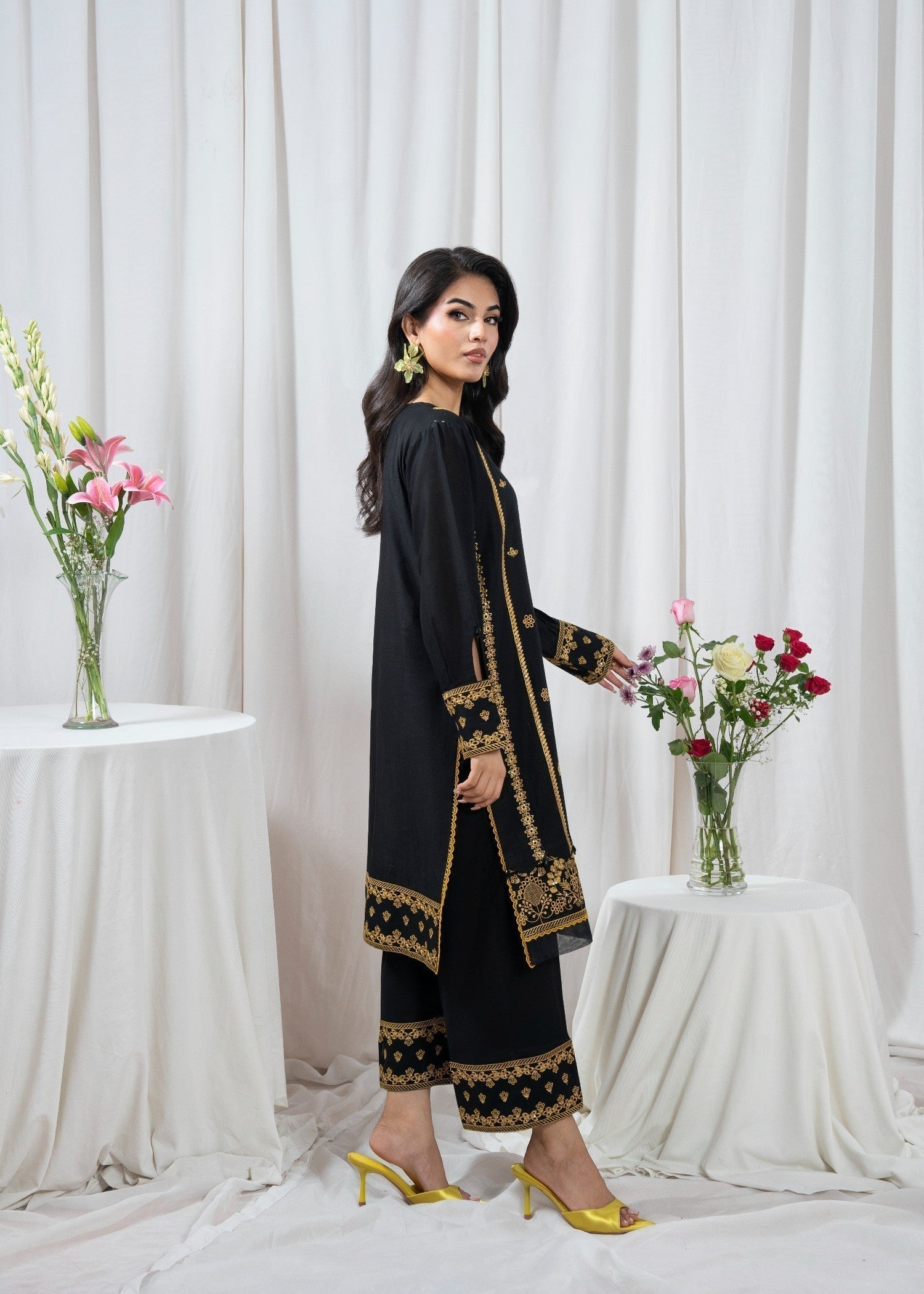 Zoya&Zafar Mohagni Pret Women 2pcs