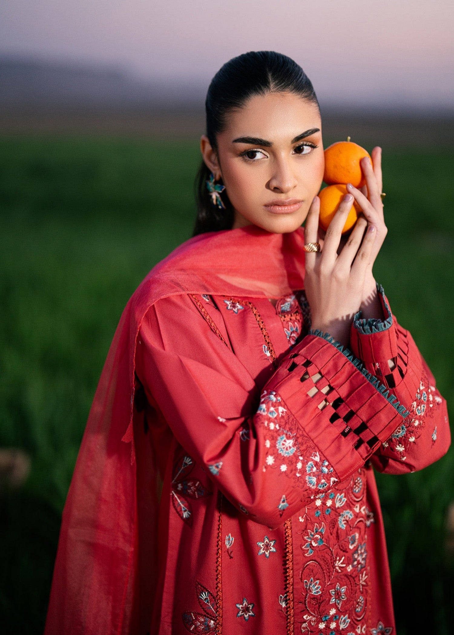 Musaif Ilzar () Women 3pcs