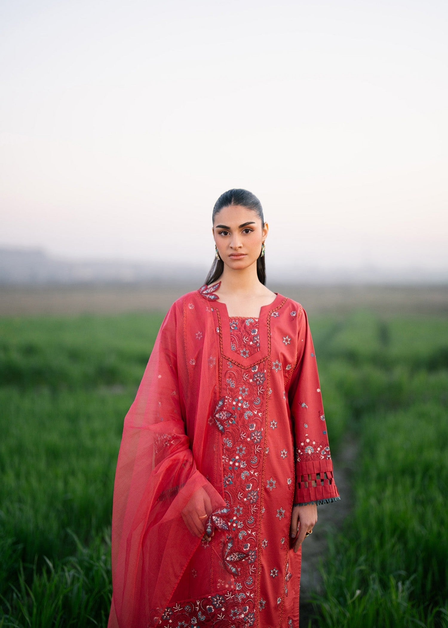 Musaif Ilzar () Women 3pcs