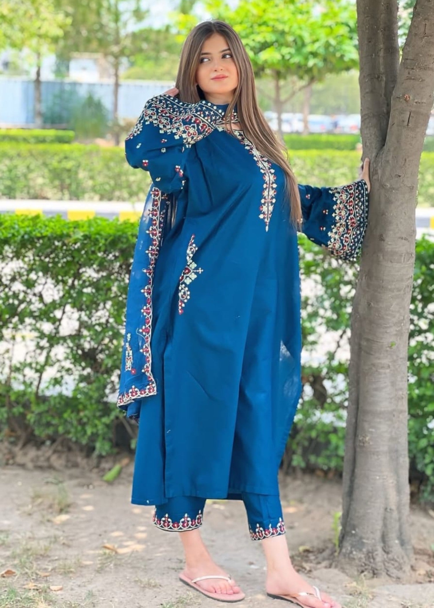 Kala Jora NEElUM Women 3pcs