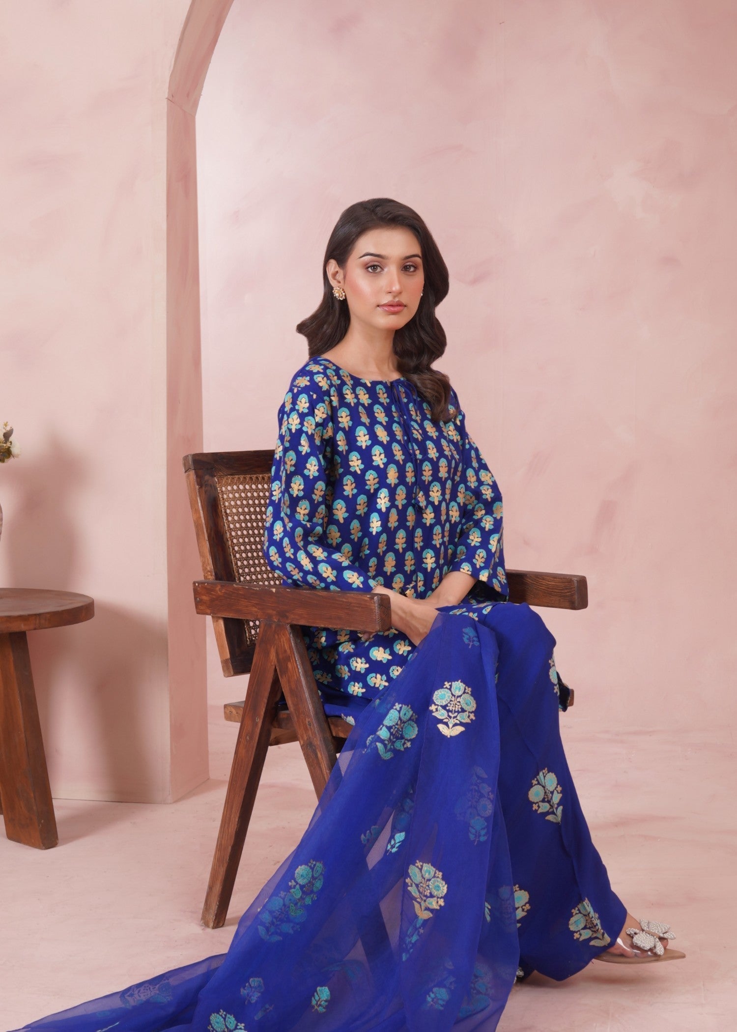 Zeeniya Officials Blue bell Women 2pcs