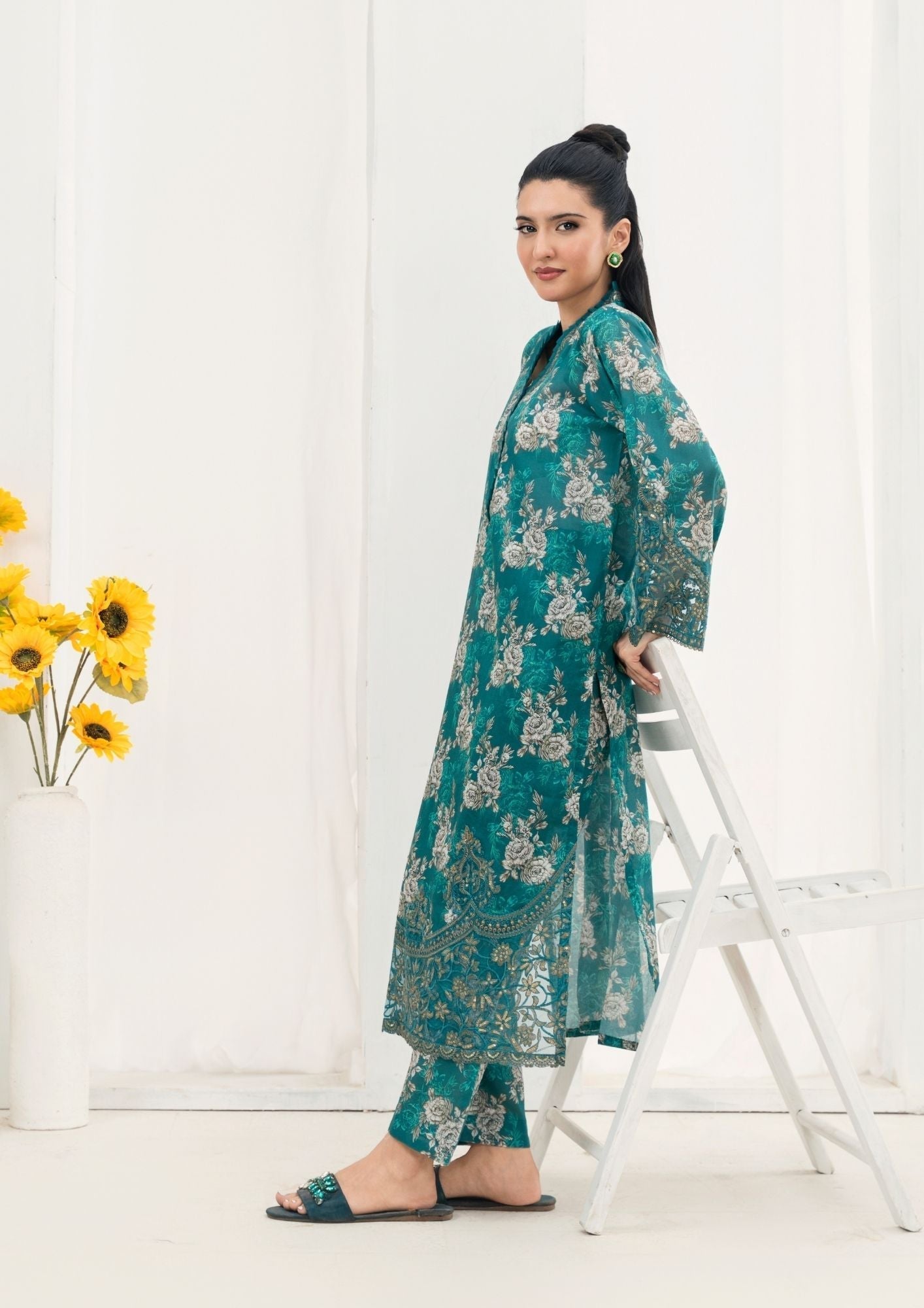 Alfatah Pret Printed Lawn with Embroidery GULZAAR S25 0006 Women 2pcs