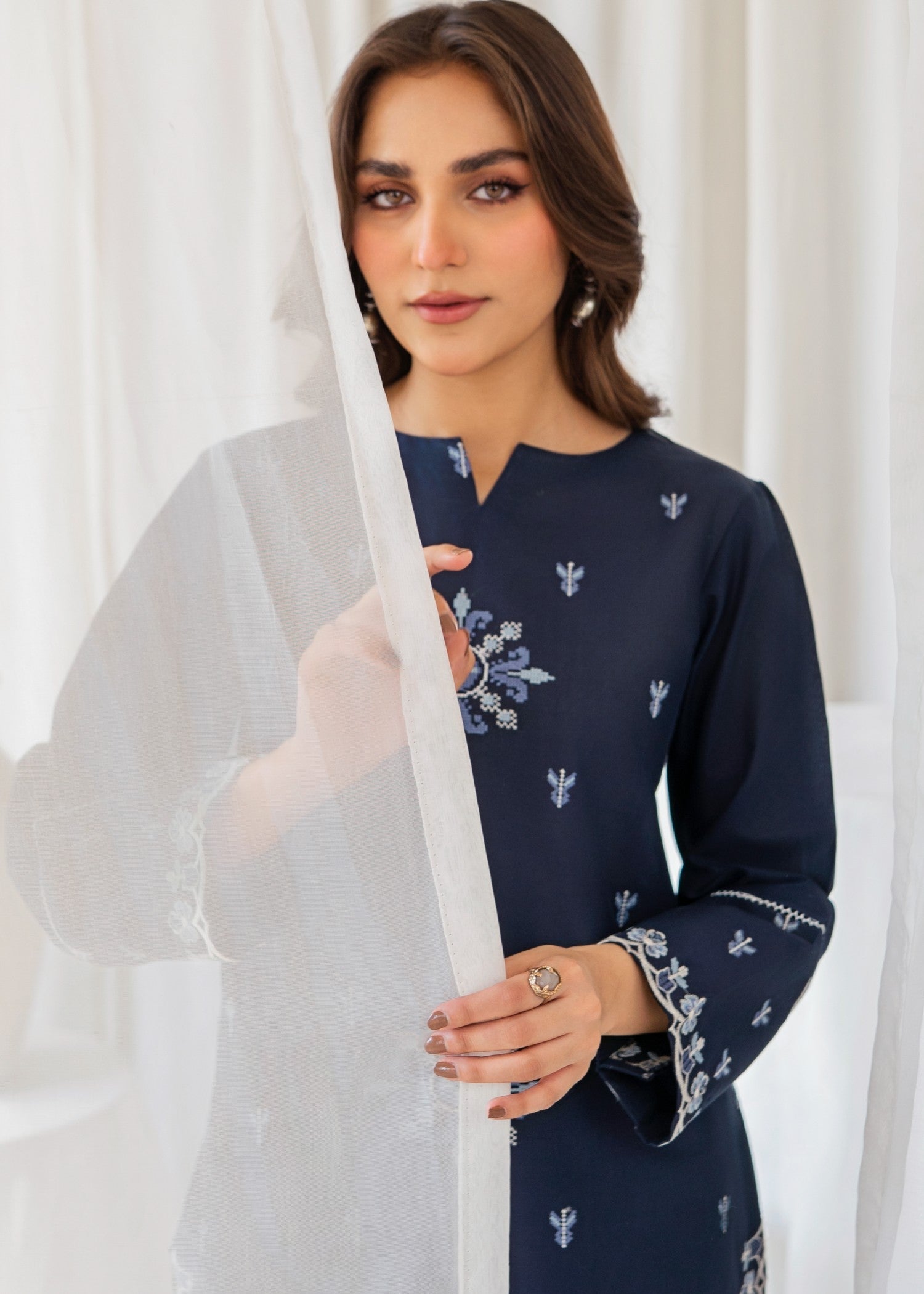 Zoya&Zafar Farshi Shalwar 002 Women 2pcs