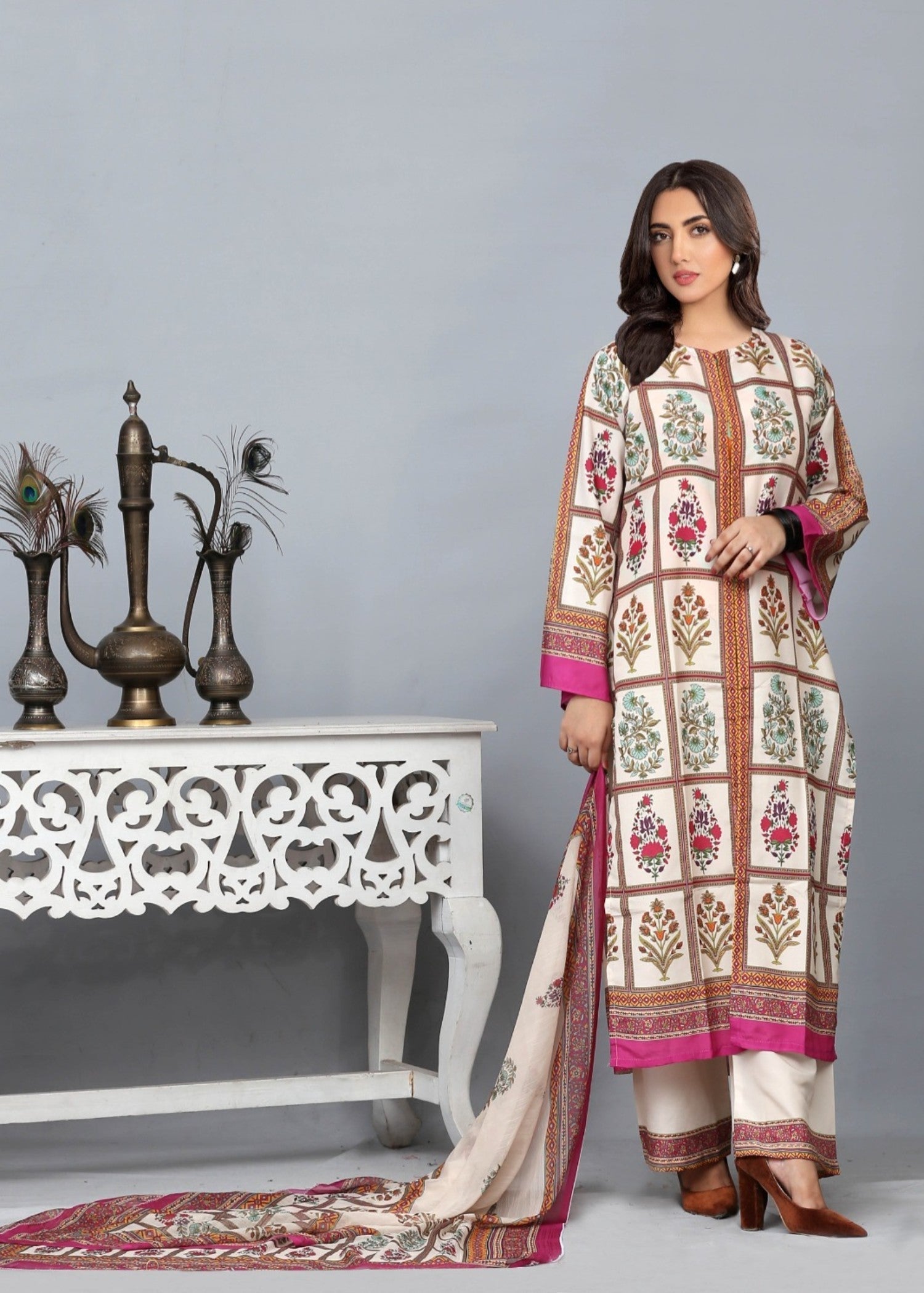 Reetriwaj Clara Women 2pcs