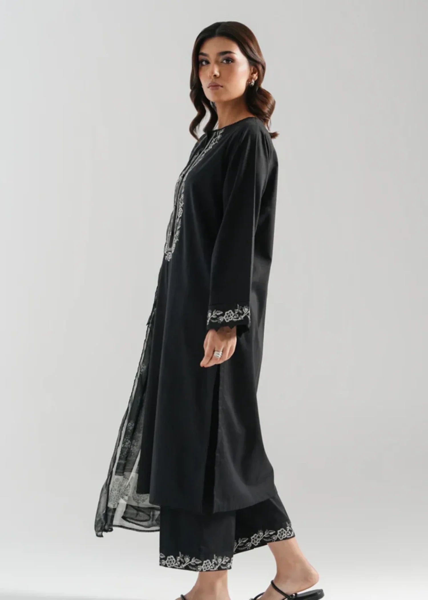 Zeen EMBROIDERED SUIT WLM35636 Women 3pcs