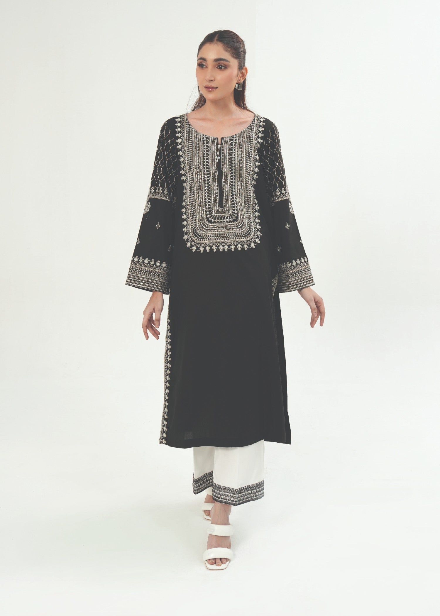Mayal Monochrome ZC 1125 35 Embroidered Women 2pcs