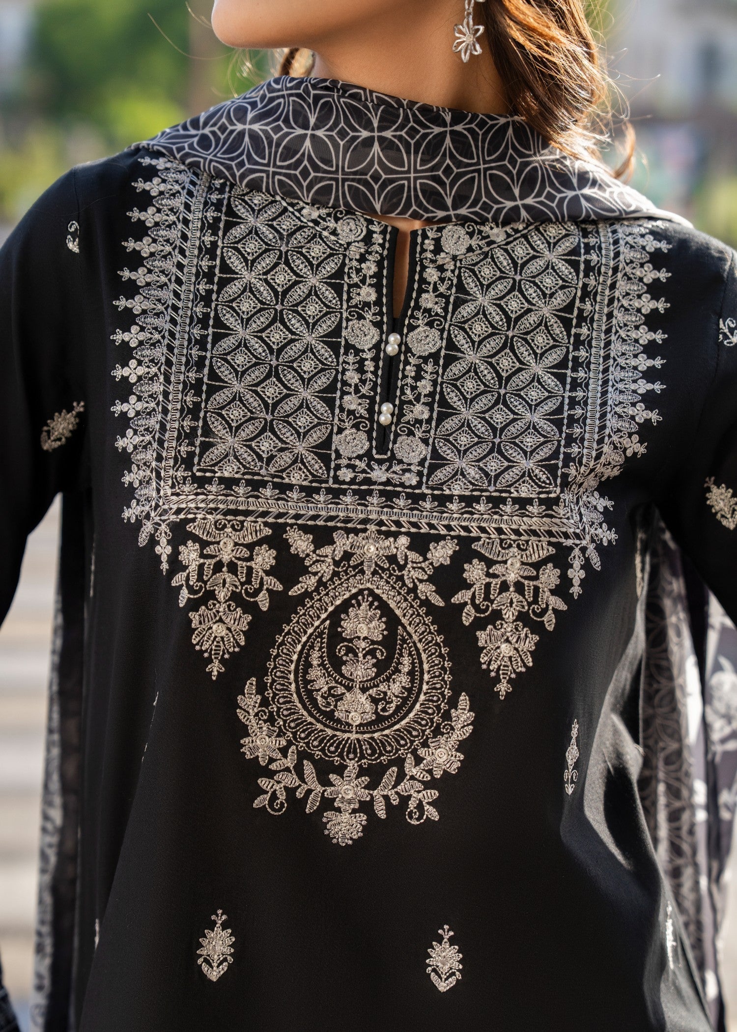 Casual Lite Cotton Emb Suit Black 1 Women 3pcs