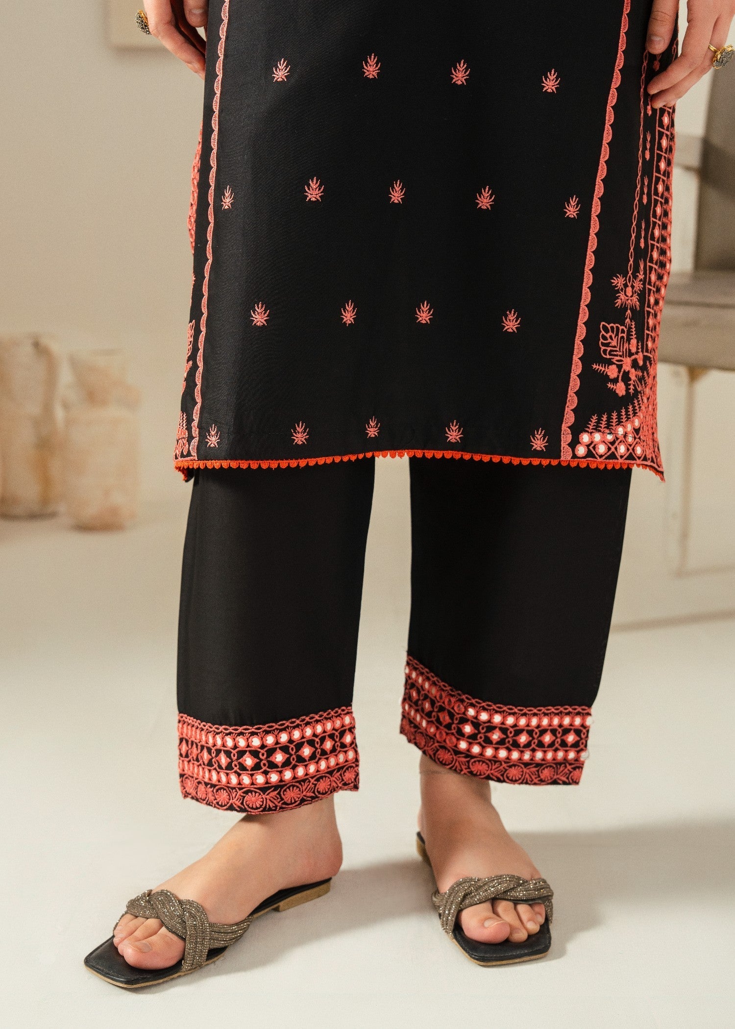 Chaudhary Arts Ajal Lawn Embroidered dress Women 2pcs