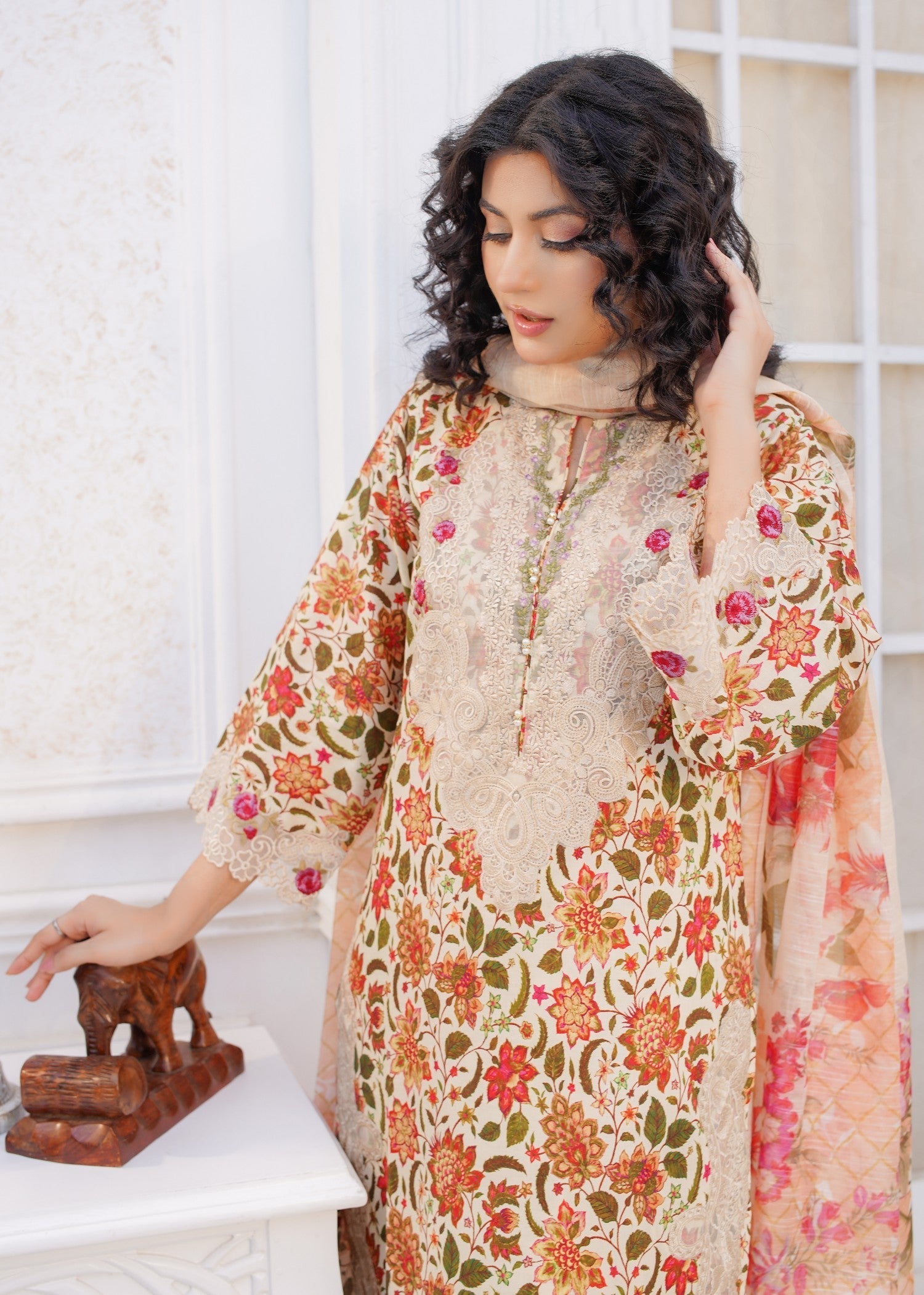 Safdar Embroidery Printed Pure Lawn Embroidered 20 Women 3pcs