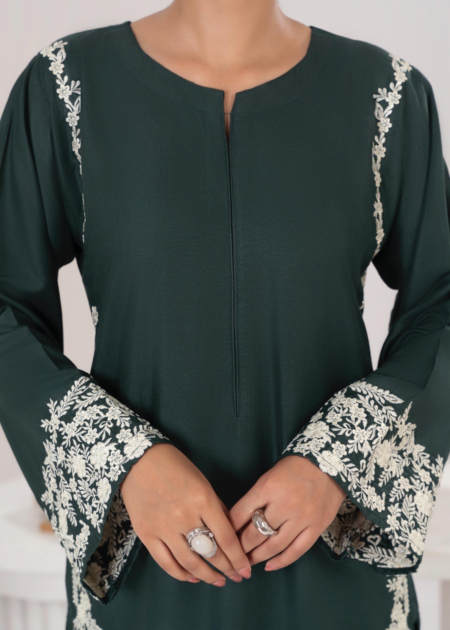 Stylish Collection MARGARITA EMBROIDERED Women 2pcs