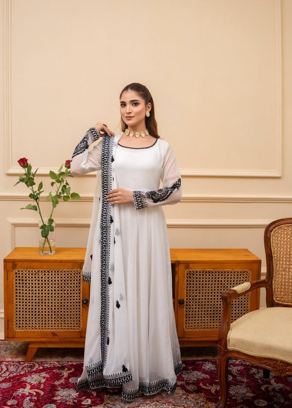 Alyssa WHITE EMBROIDED MAXI ALL951 Women 3pcs