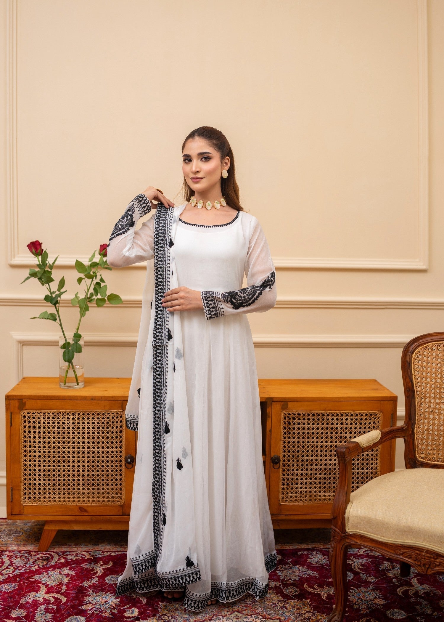 Alyssa WHITE EMBROIDED MAXI ALL951 Women 3pcs
